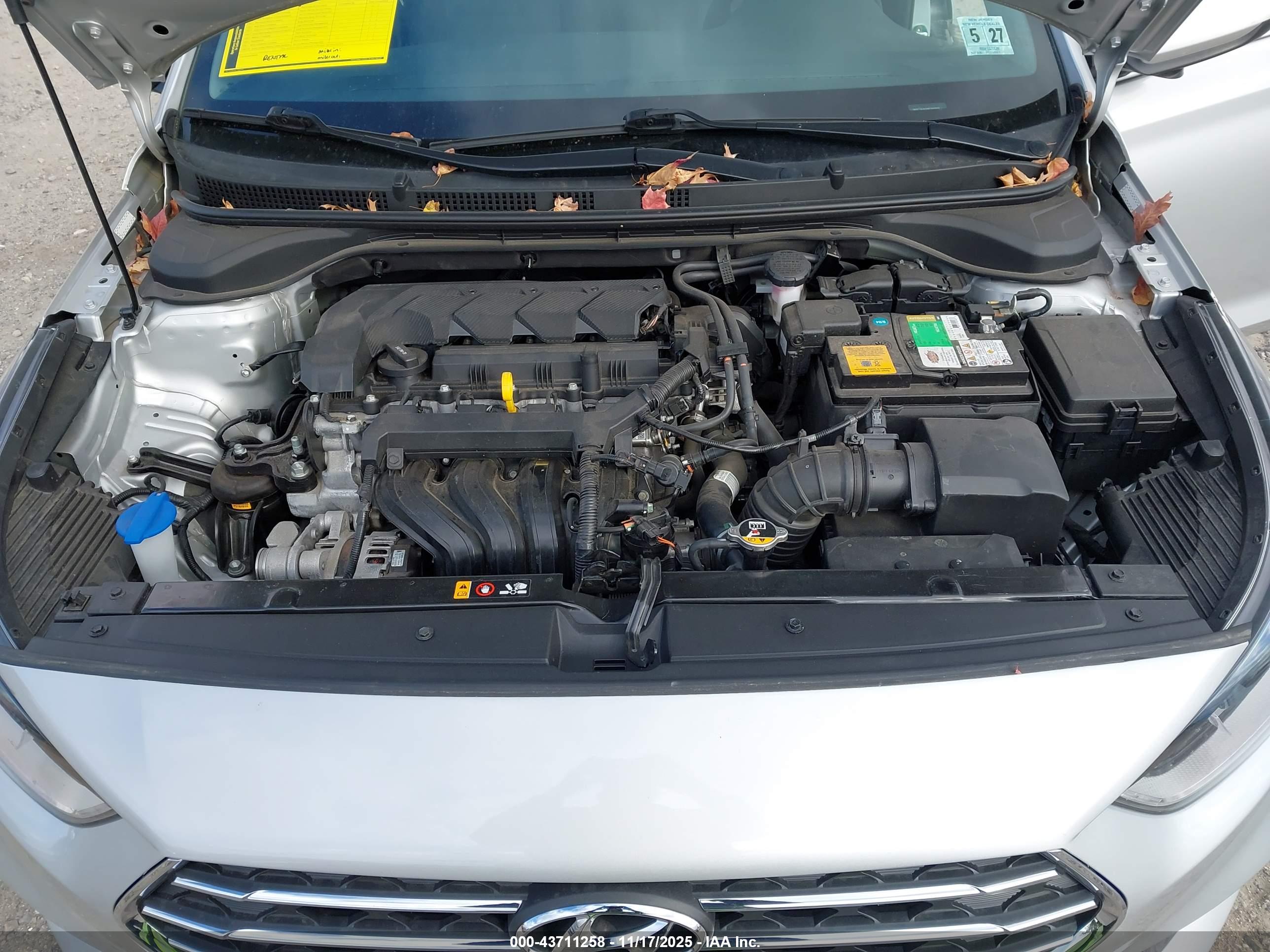 HYUNDAI ACCENT image 10