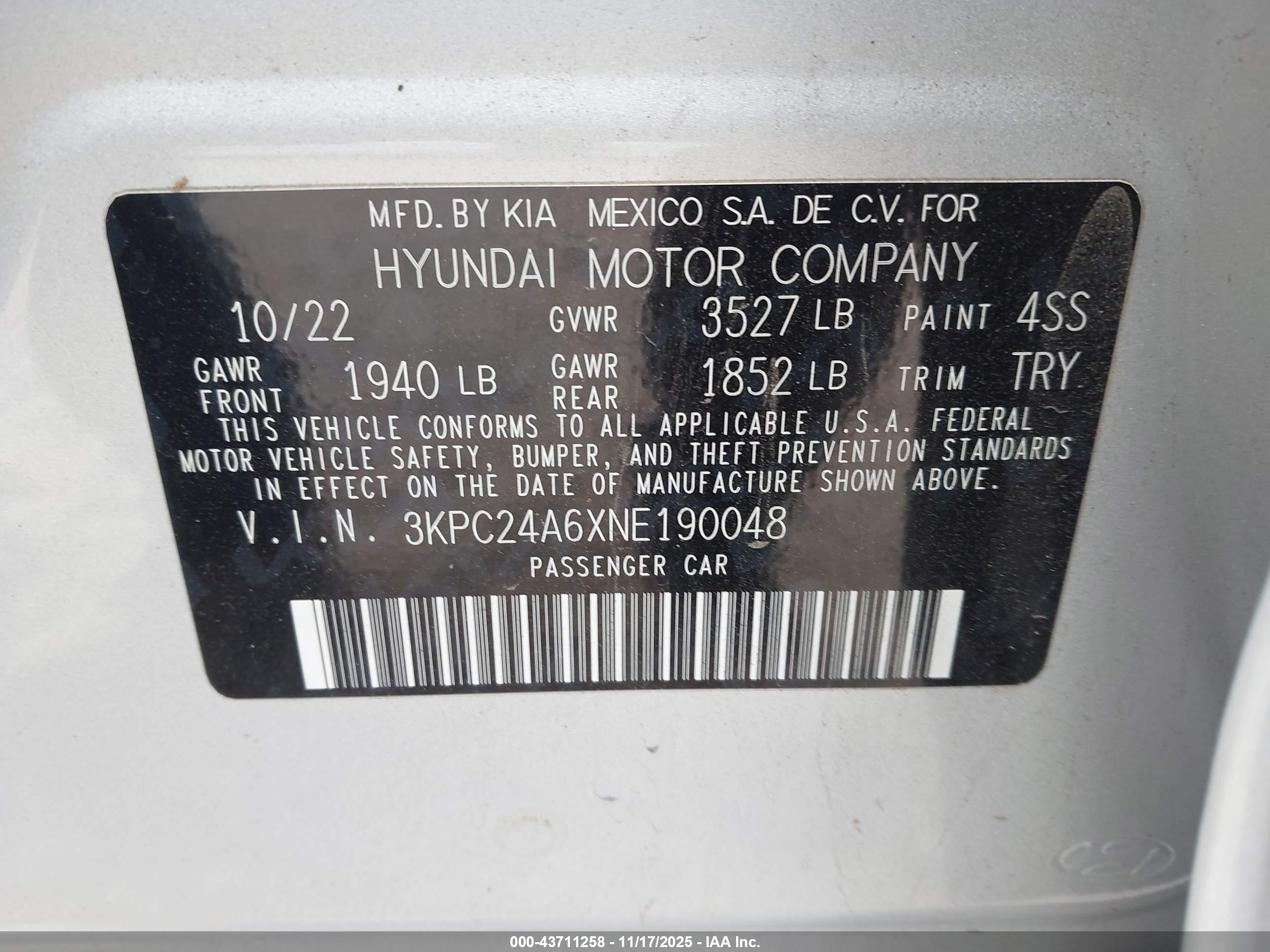 HYUNDAI ACCENT image 9