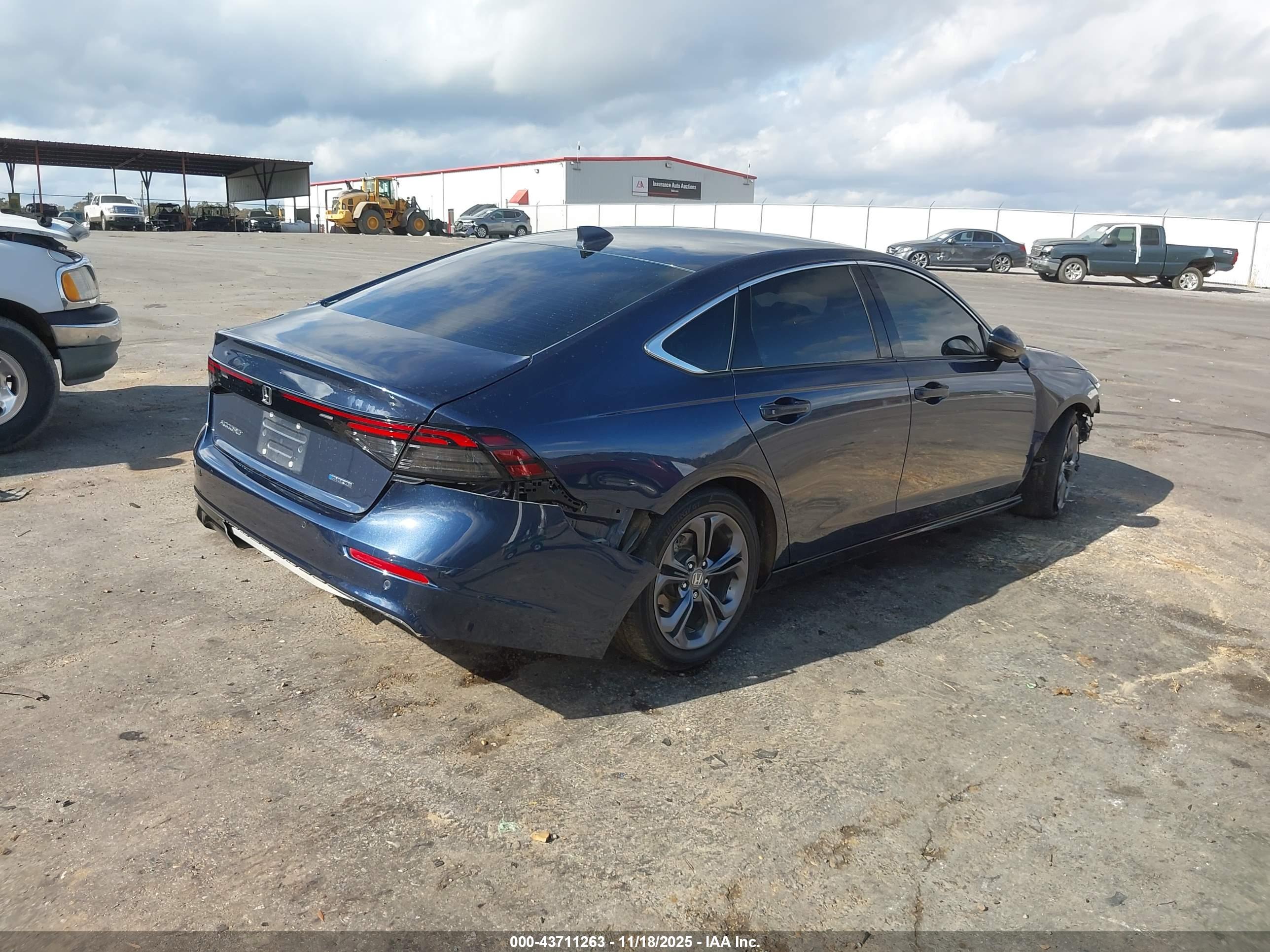 HONDA ACCORD image 4