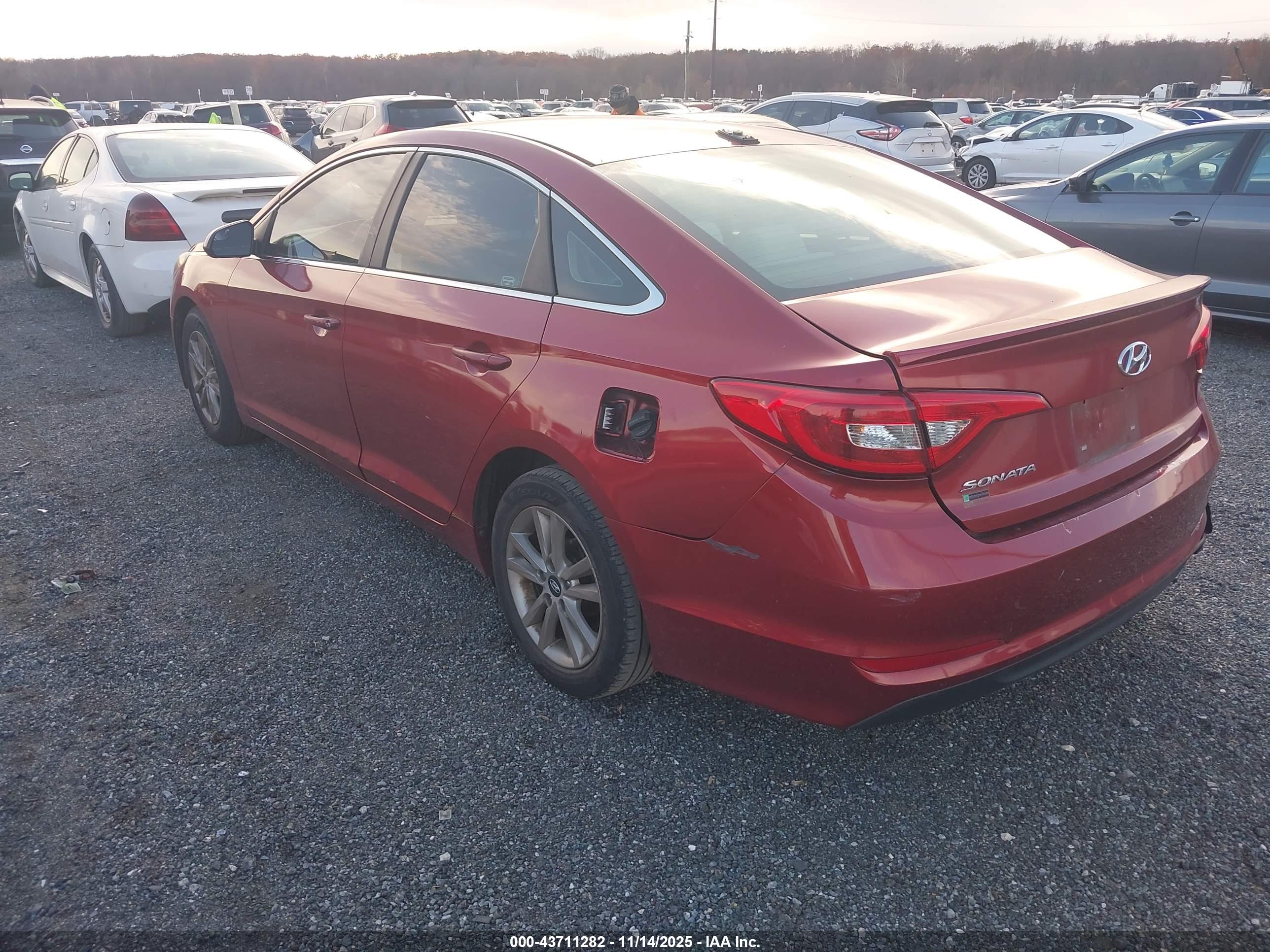 HYUNDAI SONATA image 3