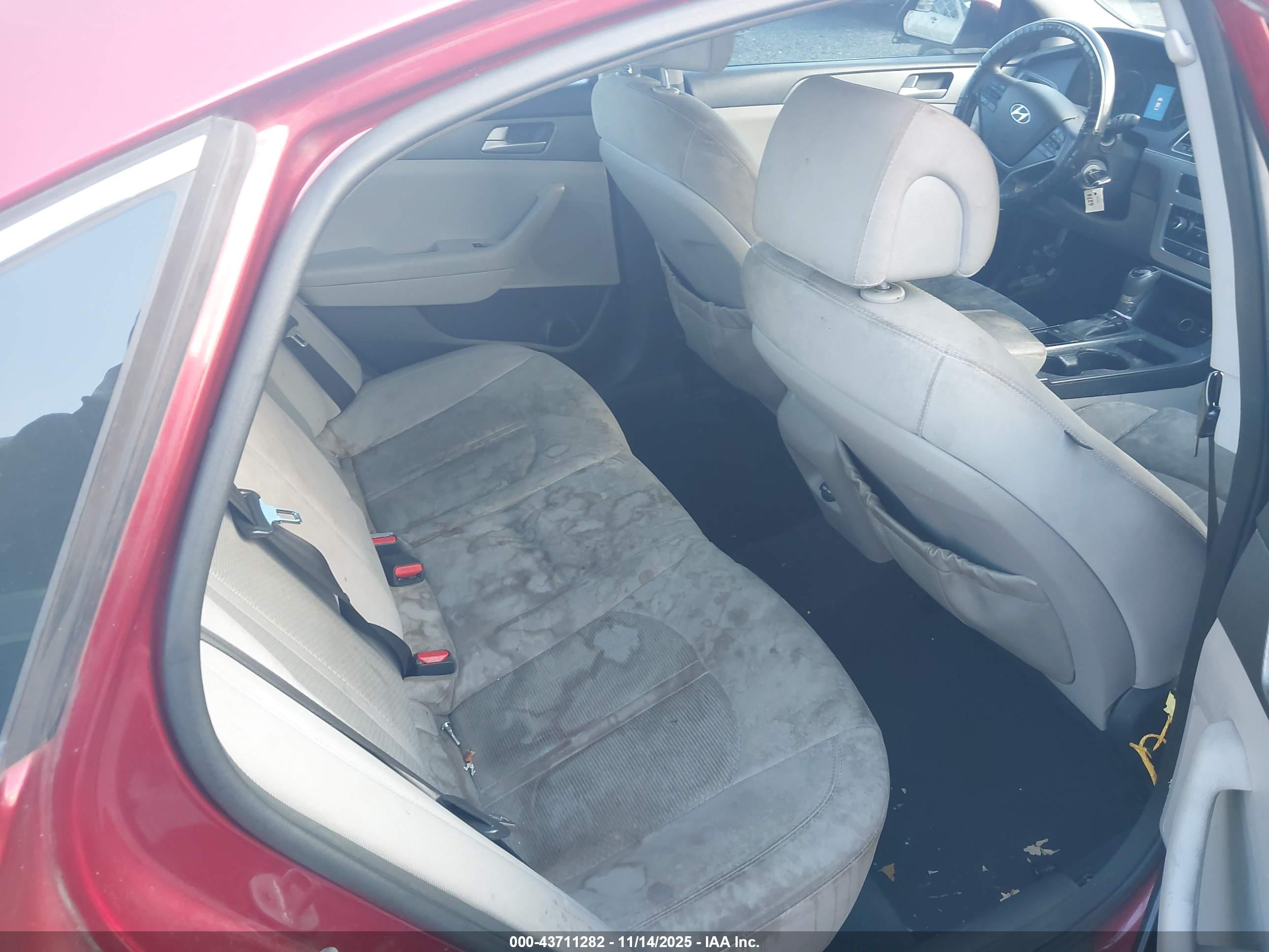 HYUNDAI SONATA image 8
