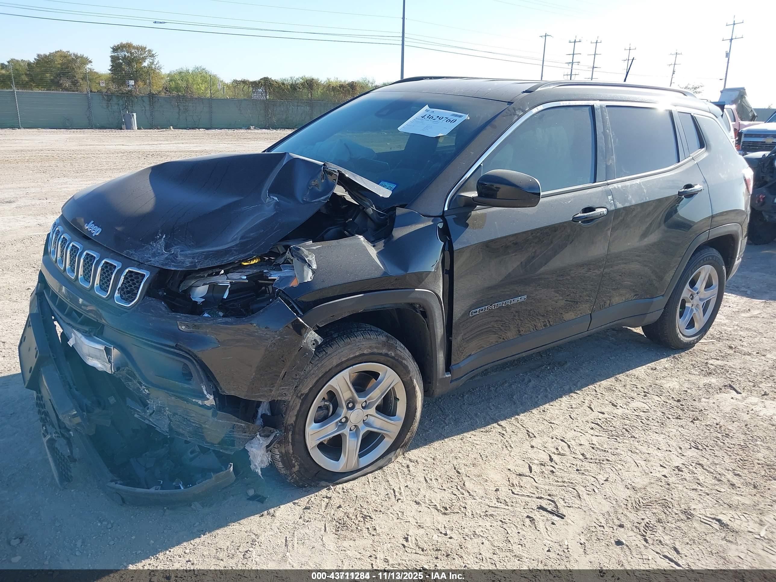 JEEP COMPASS image 2