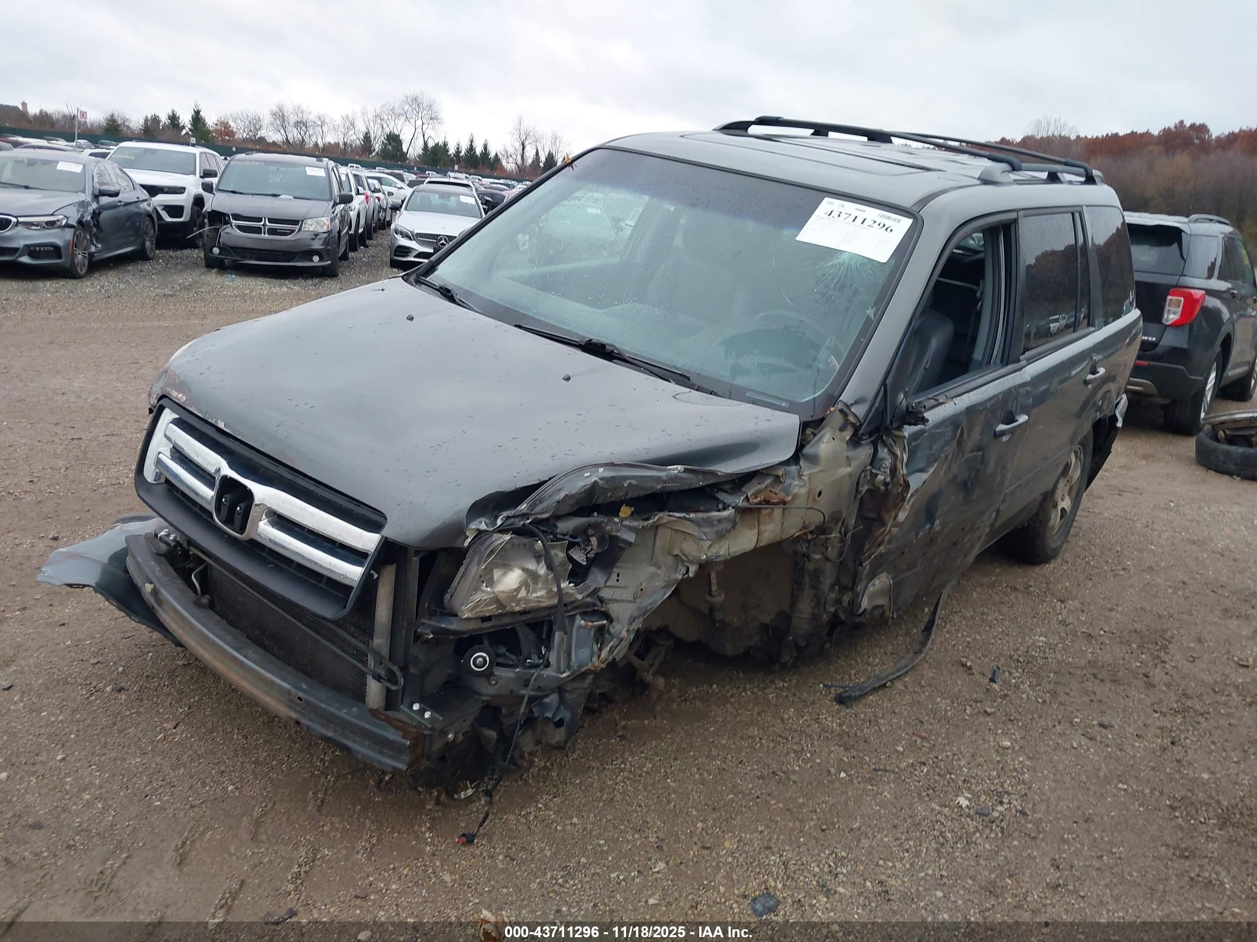 HONDA PILOT image 2
