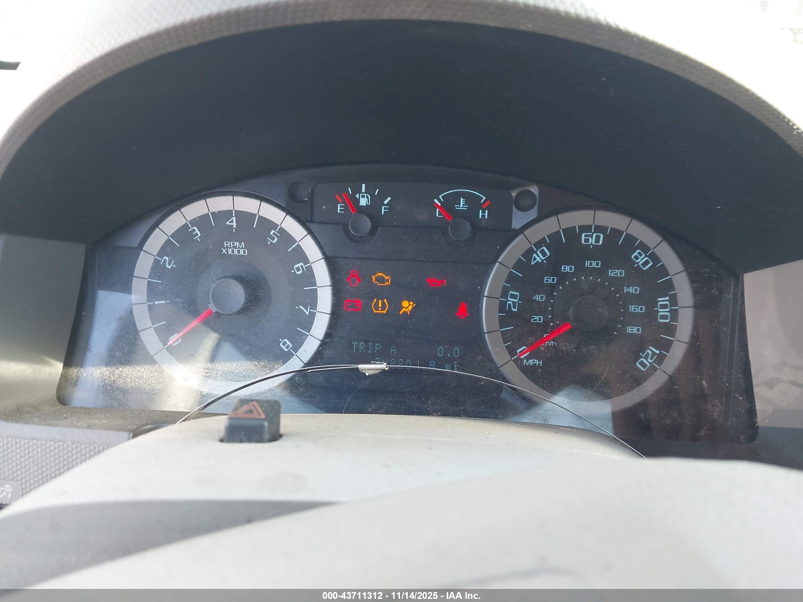 FORD ESCAPE image 7
