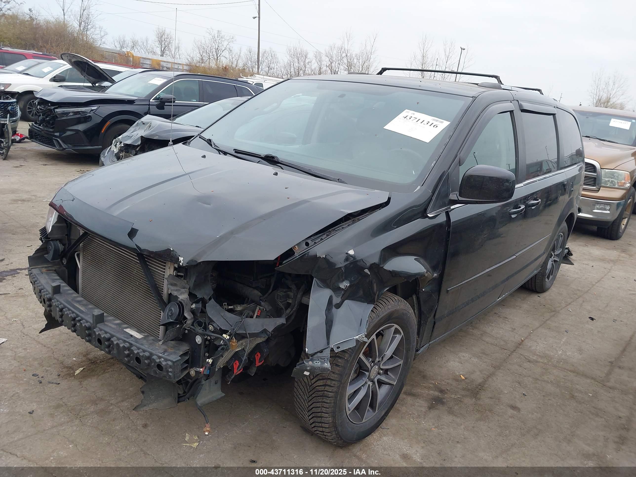 DODGE GRAND image 2