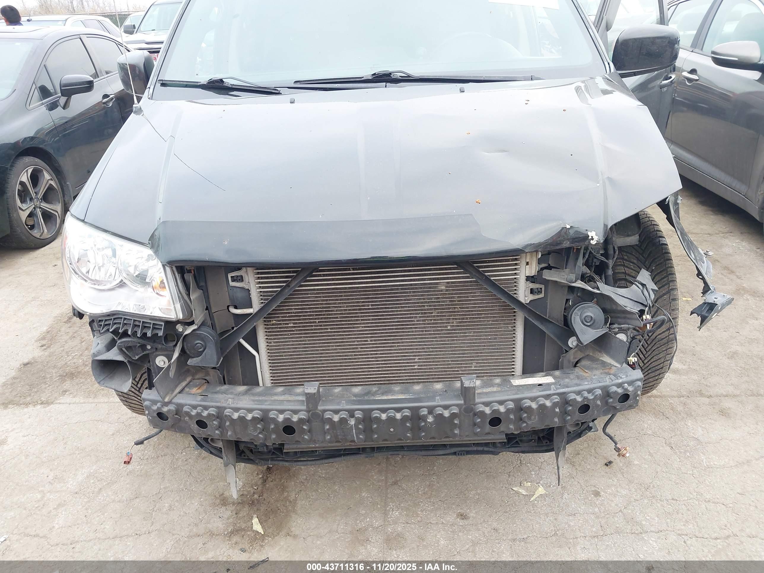 DODGE GRAND image 6