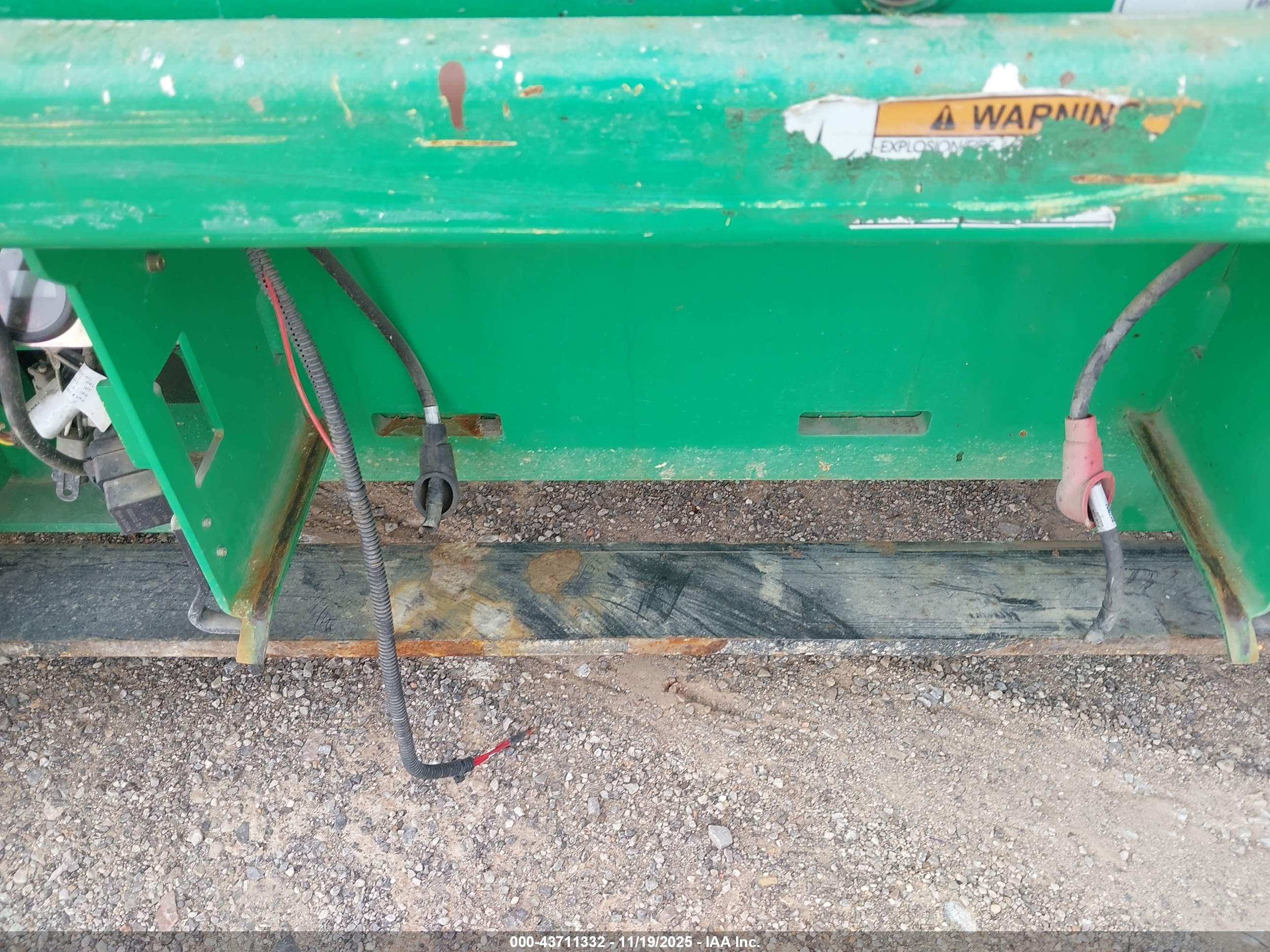 JLG LIFT image 8
