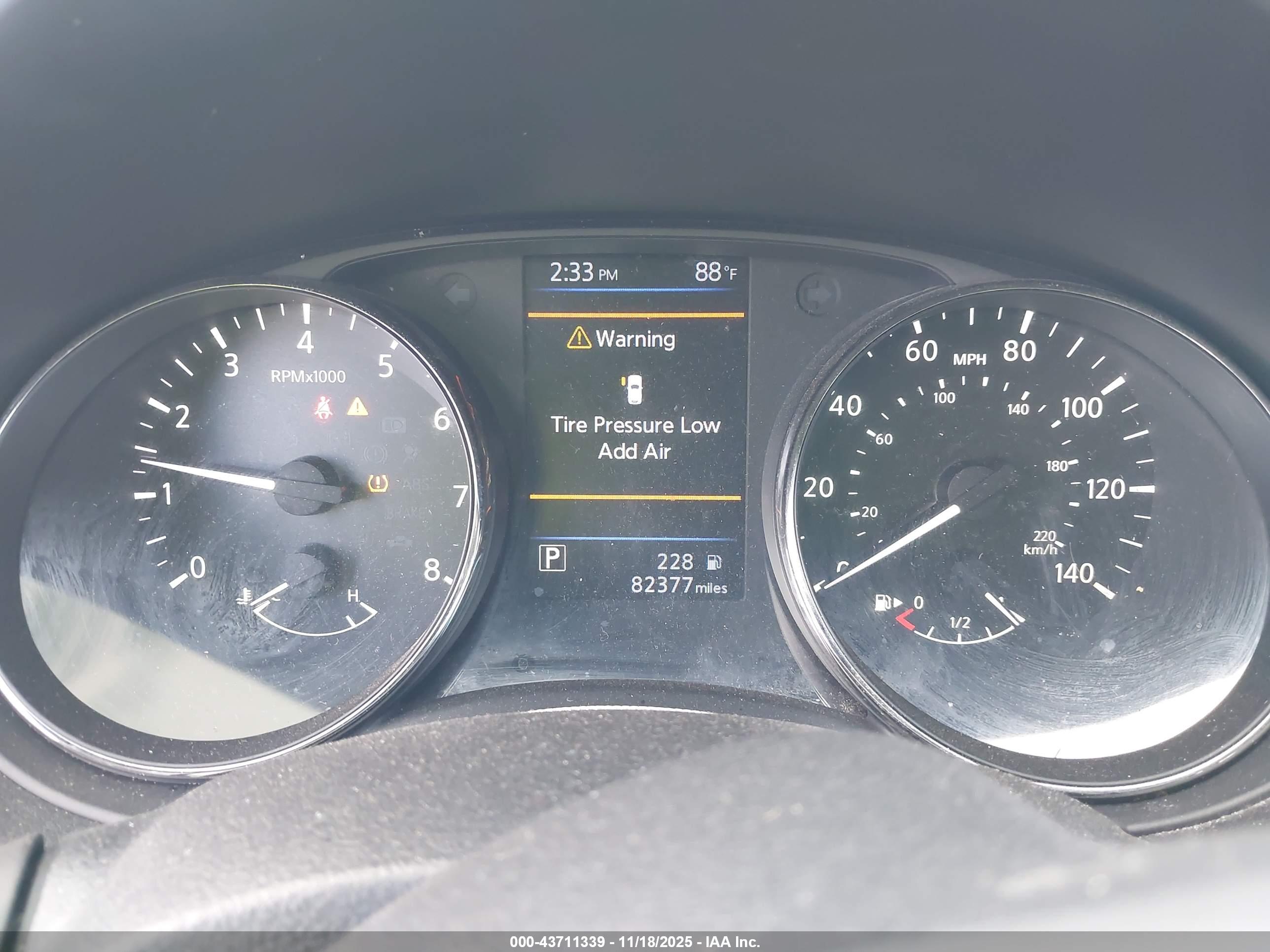 NISSAN ROGUE image 7