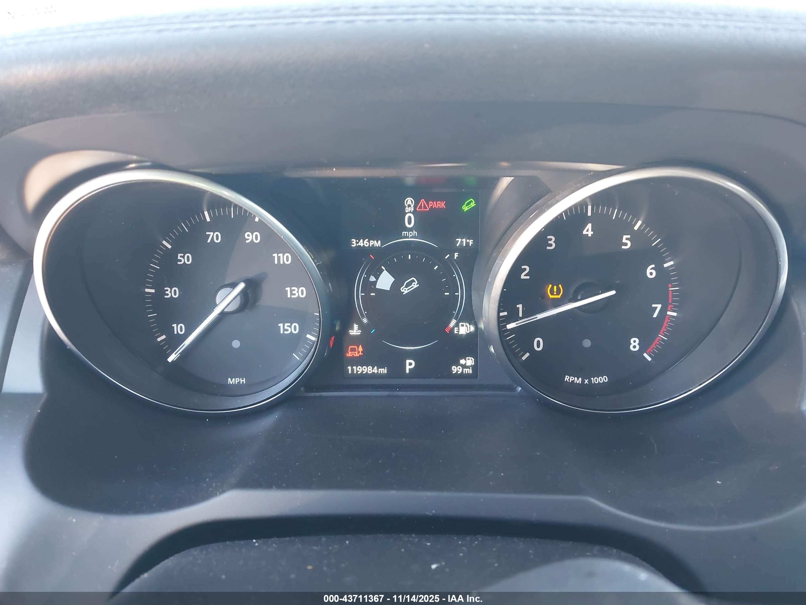 LAND ROVER image 7