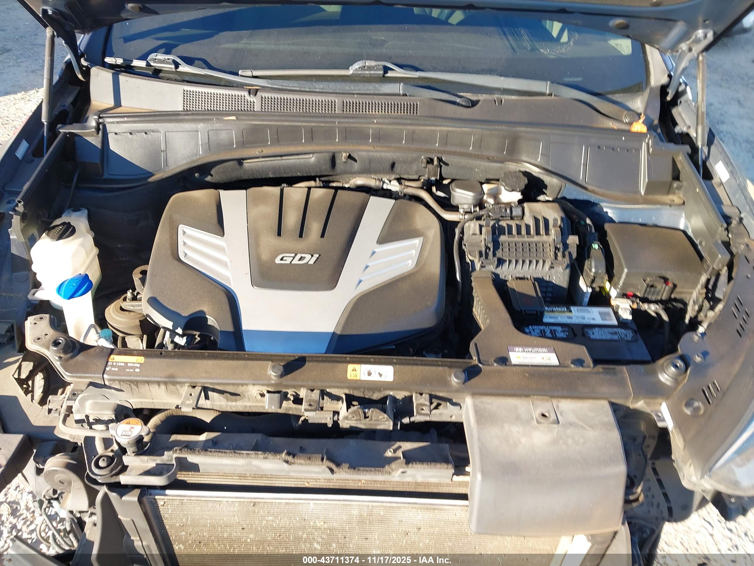 HYUNDAI SANTA image 10