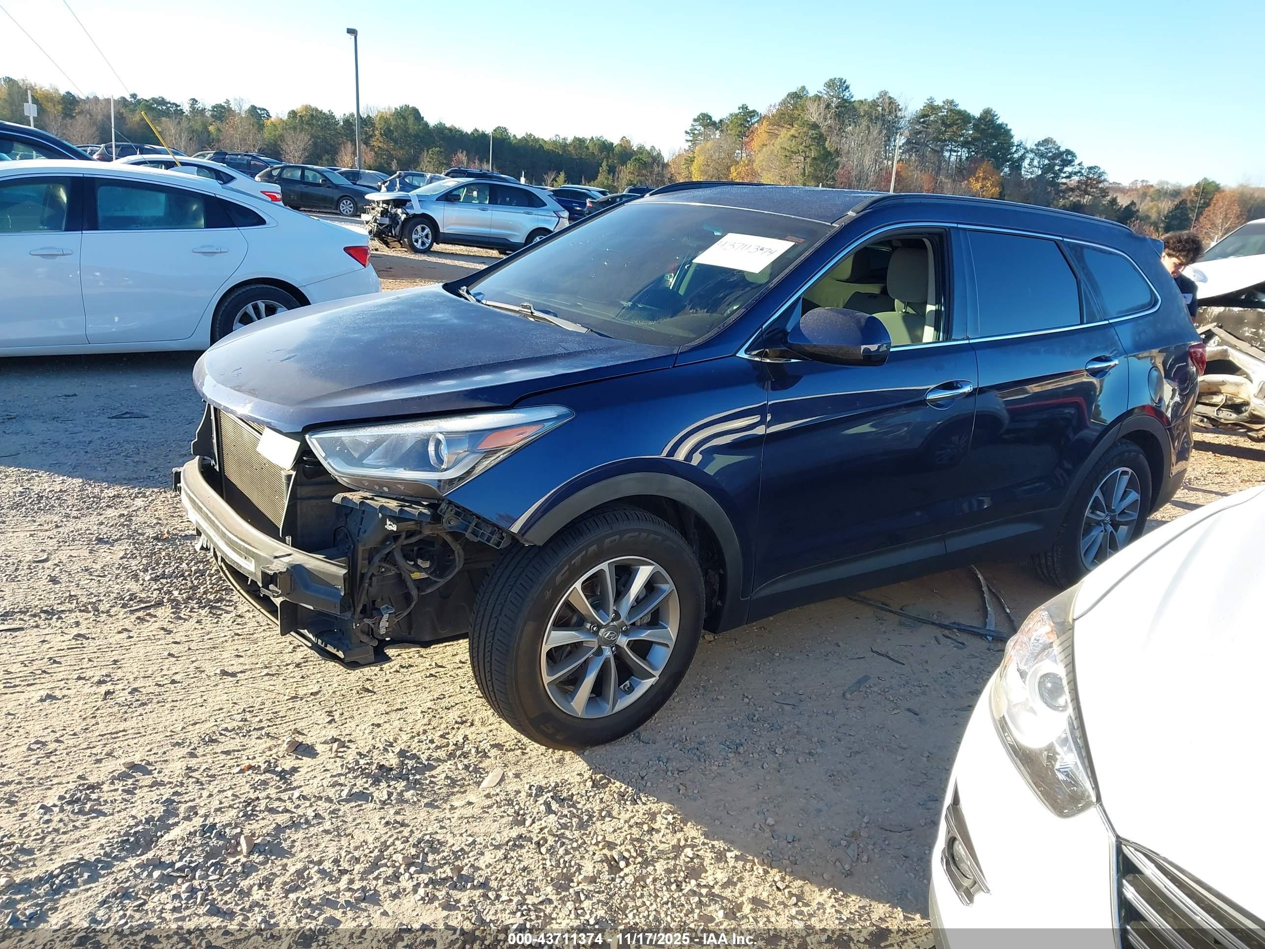 HYUNDAI SANTA image 2