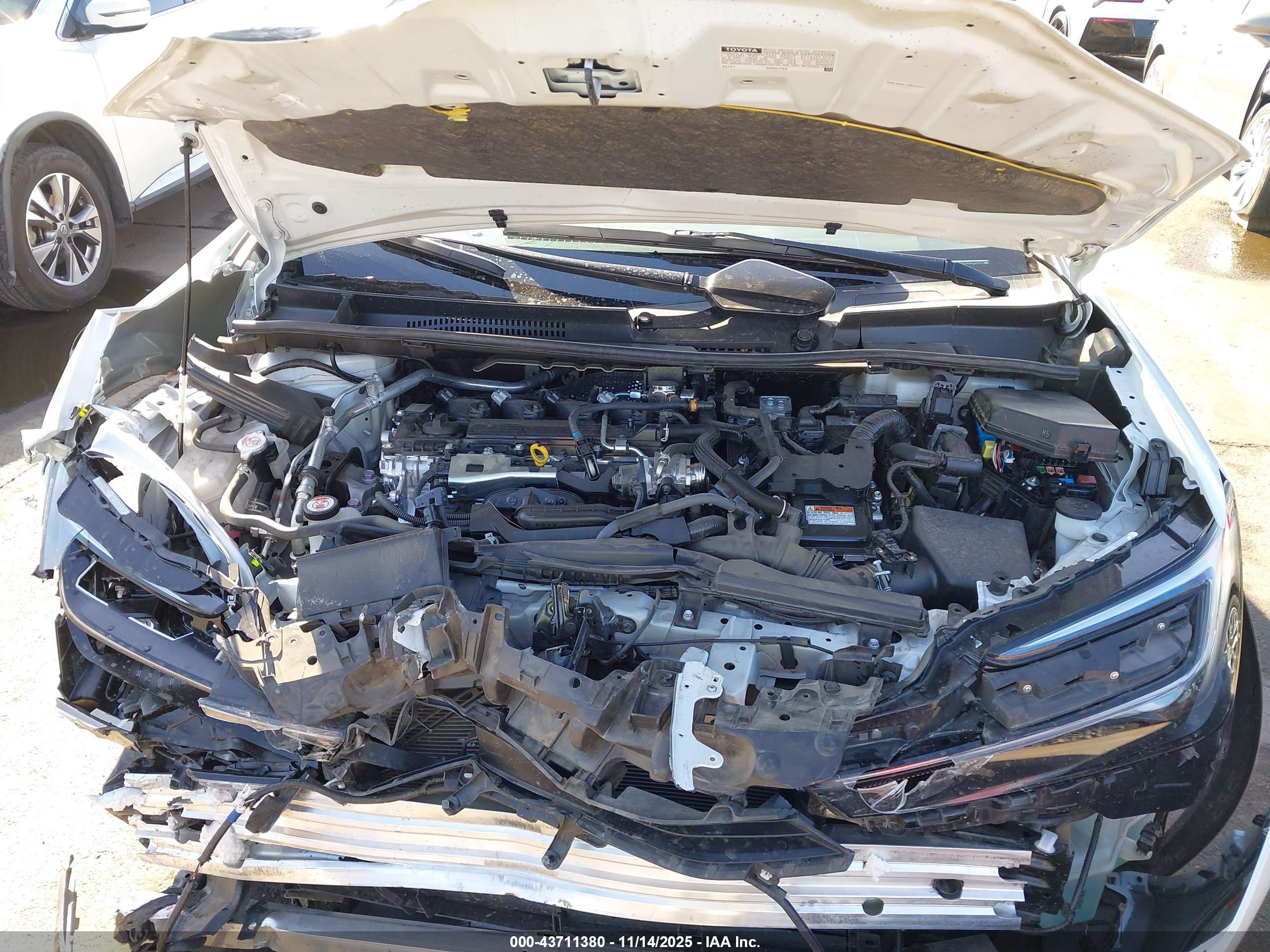TOYOTA PRIUS image 10