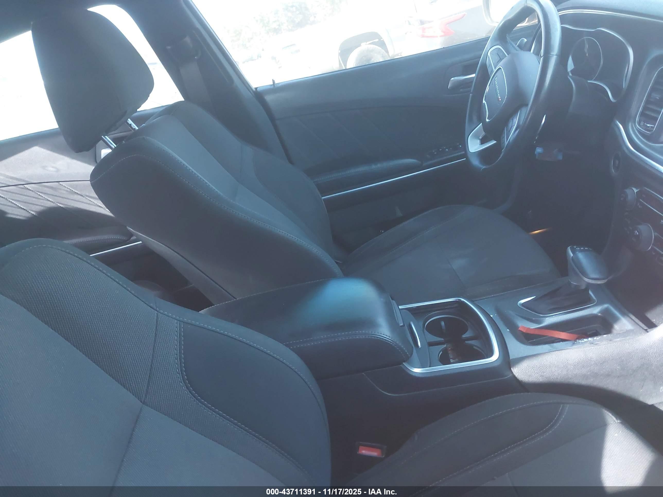 DODGE CHARGER image 5