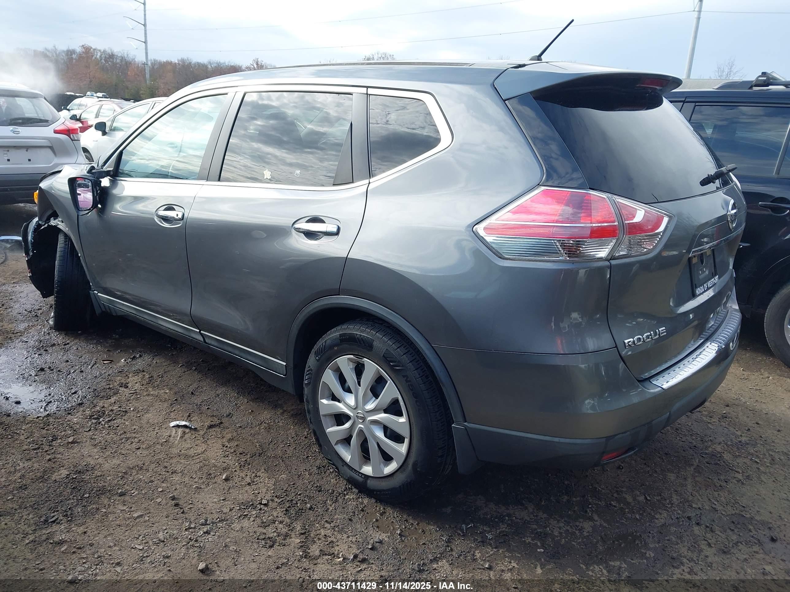 NISSAN ROGUE image 3