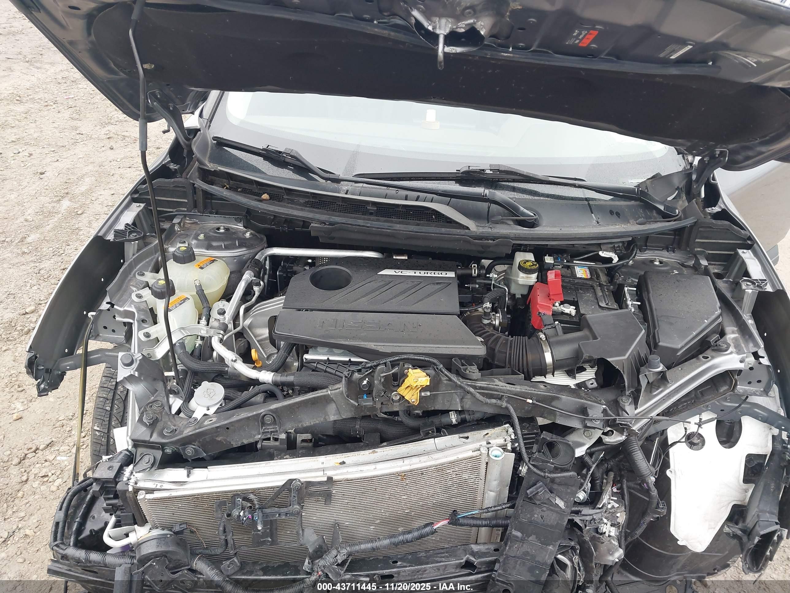 NISSAN ROGUE image 10