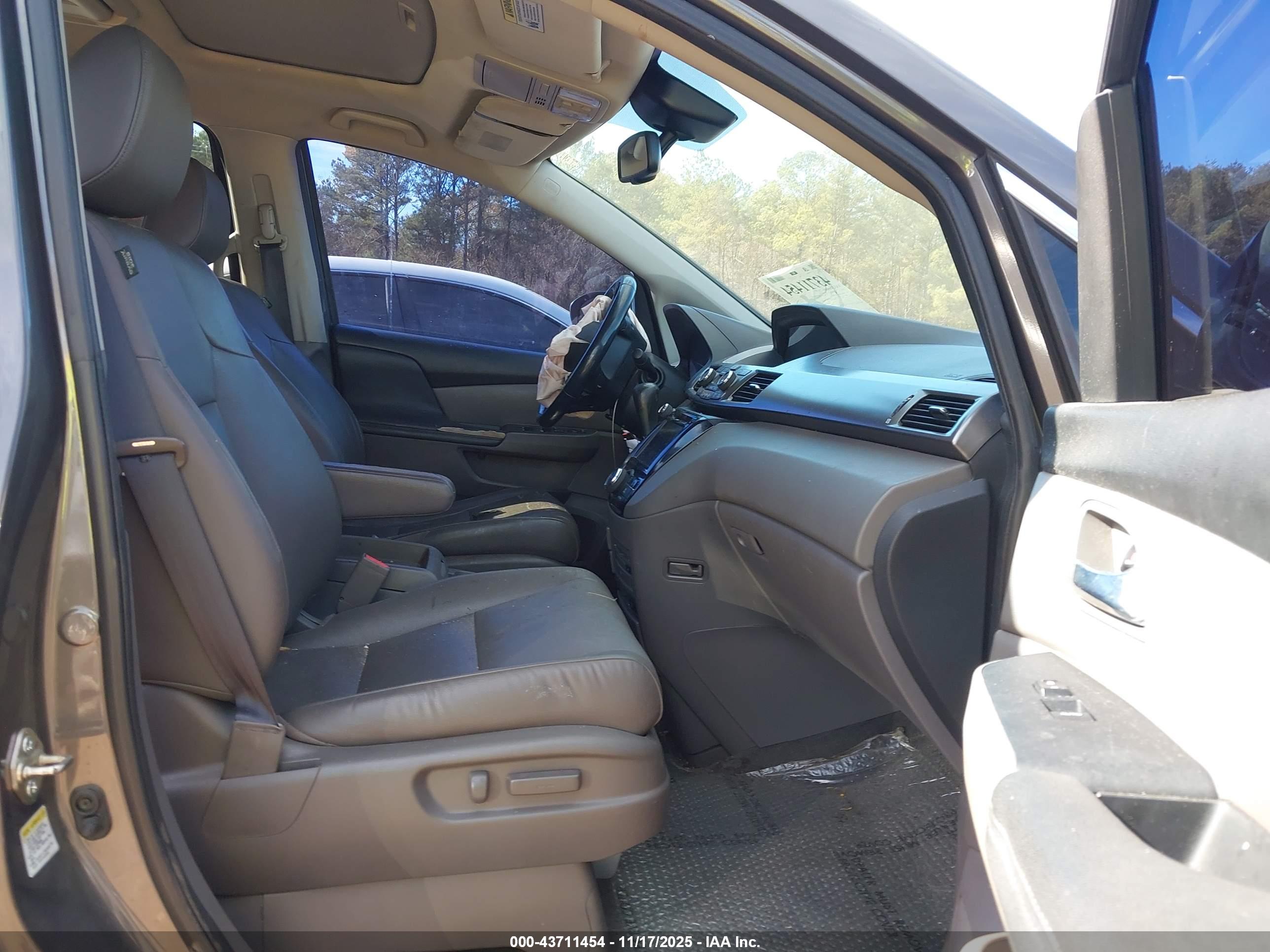 HONDA ODYSSEY image 5