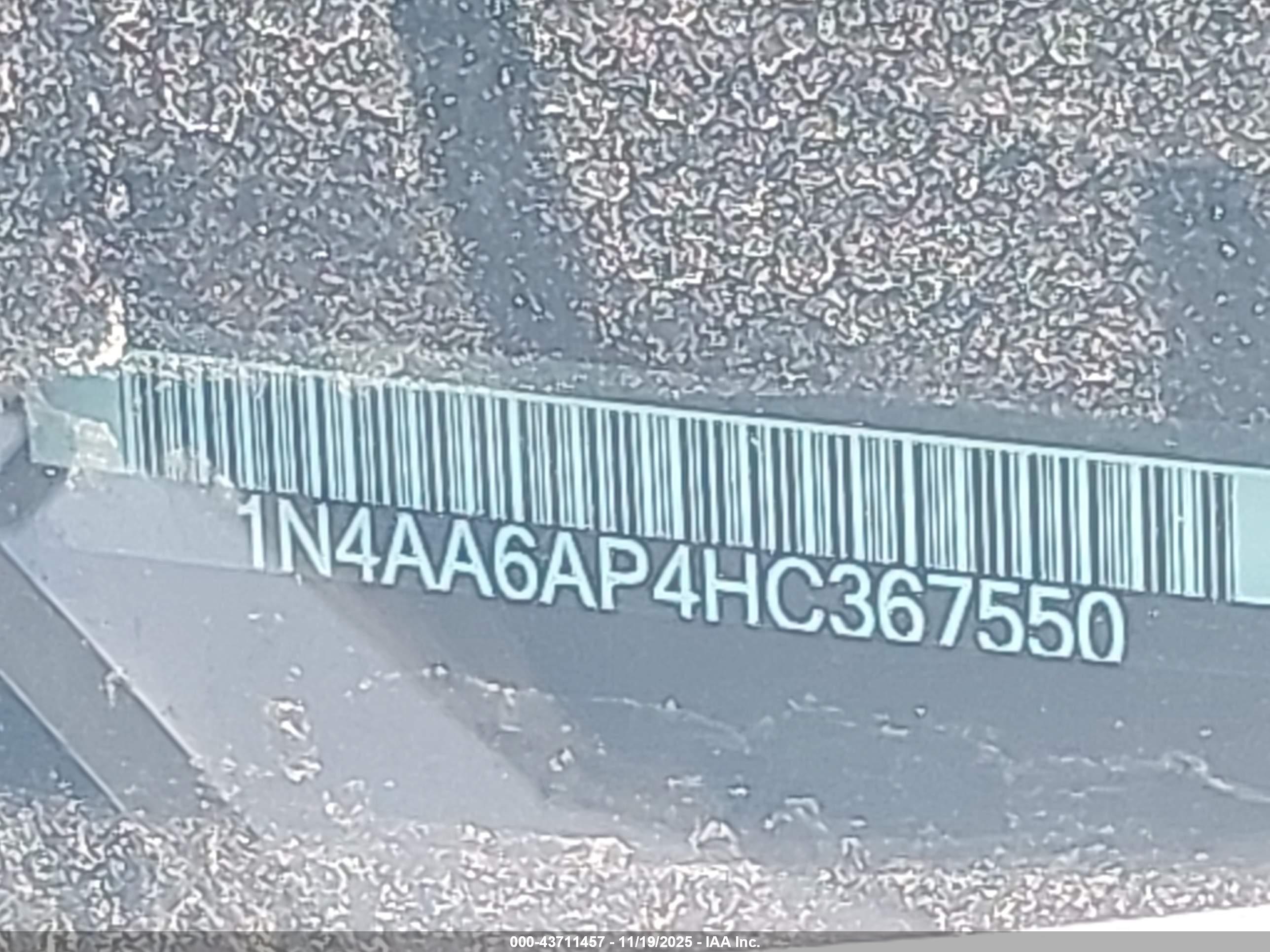 NISSAN MAXIMA image 9