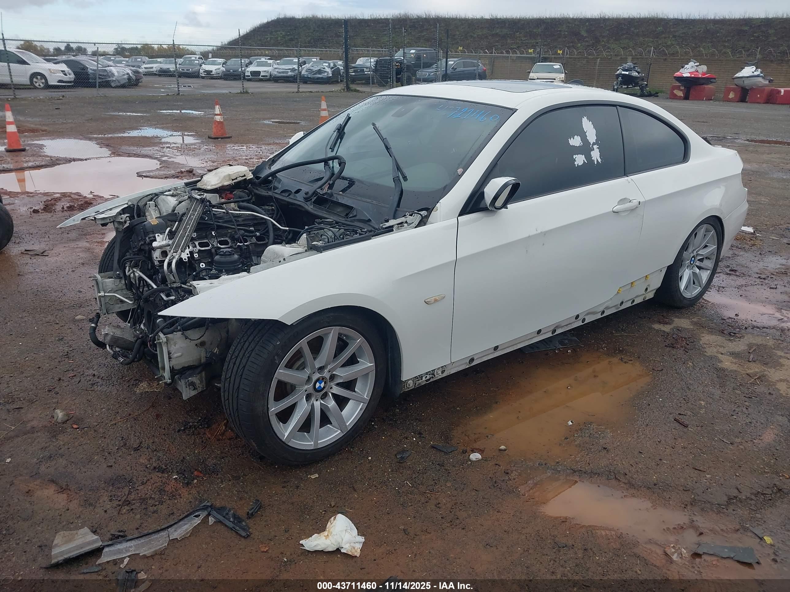 BMW 335I image 2