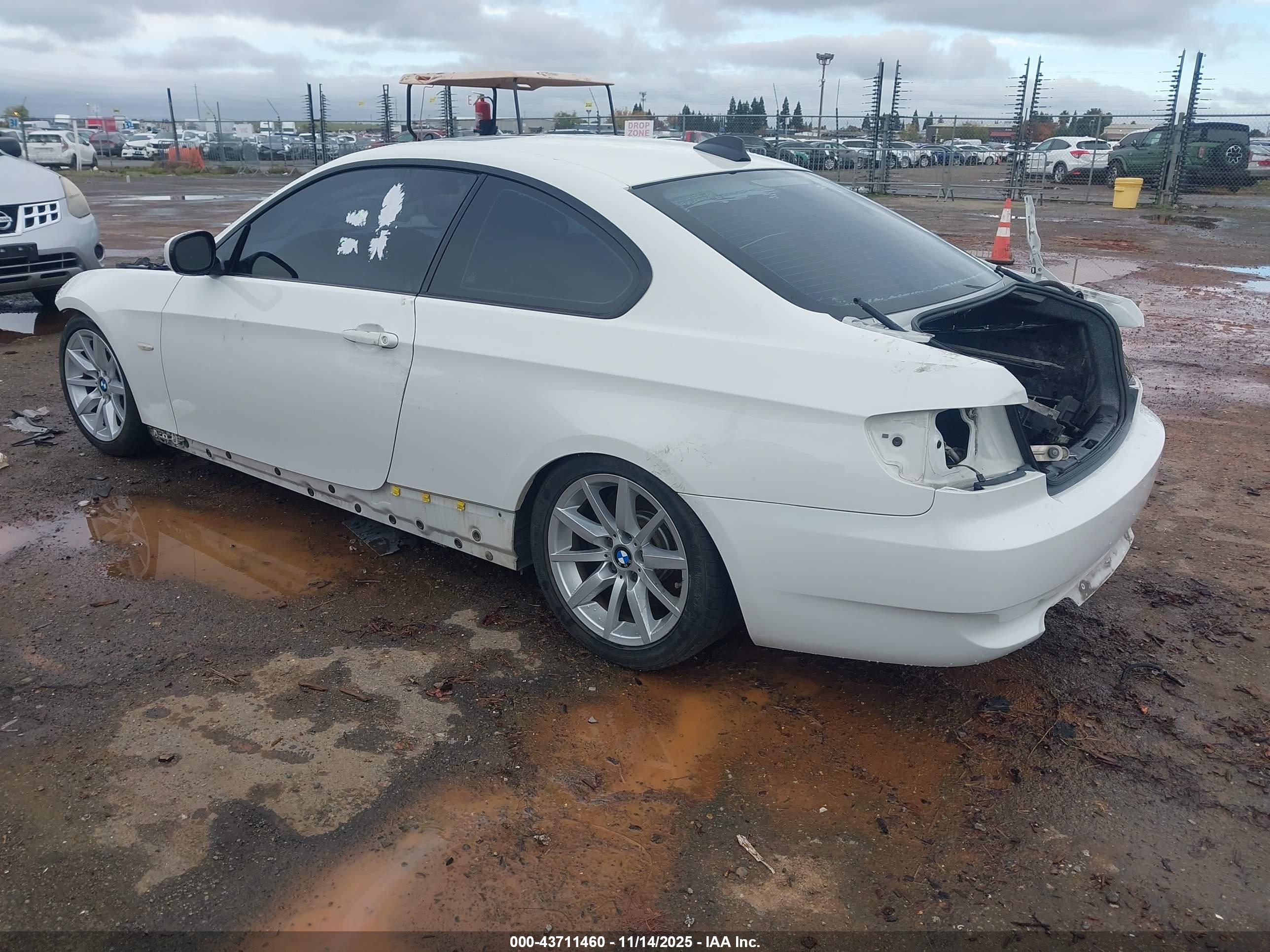 BMW 335I image 3