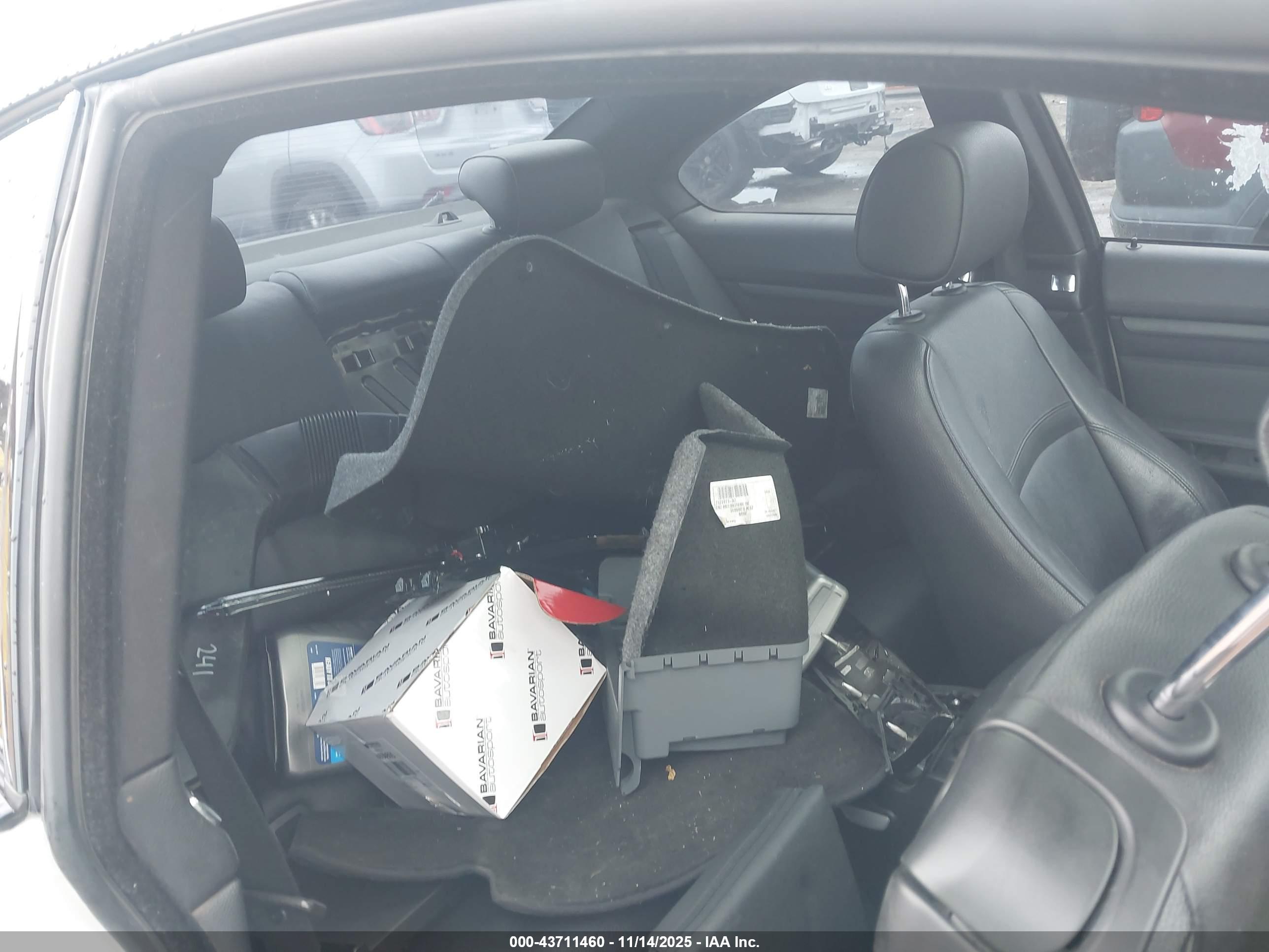 BMW 335I image 8