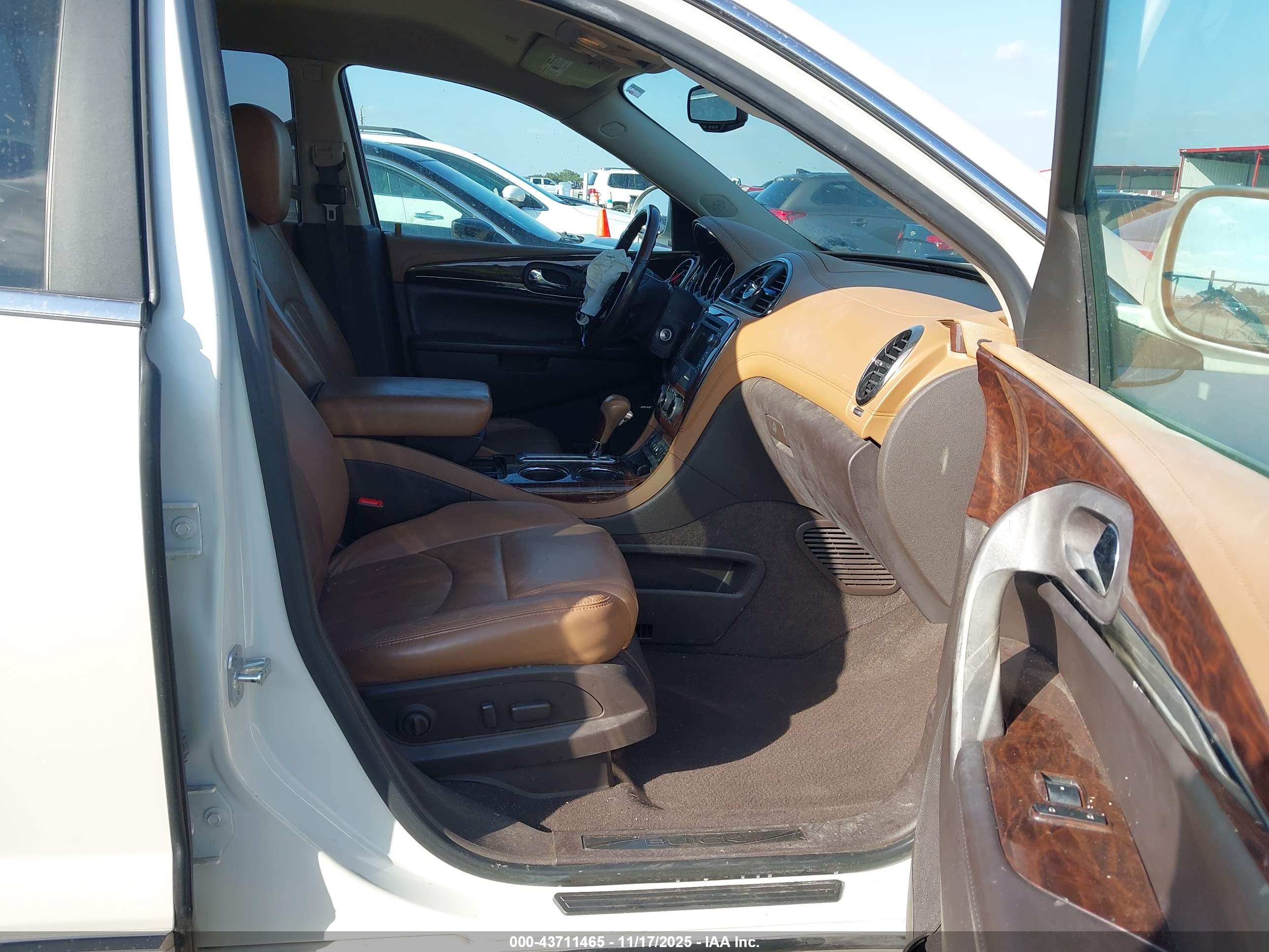 BUICK ENCLAVE image 5
