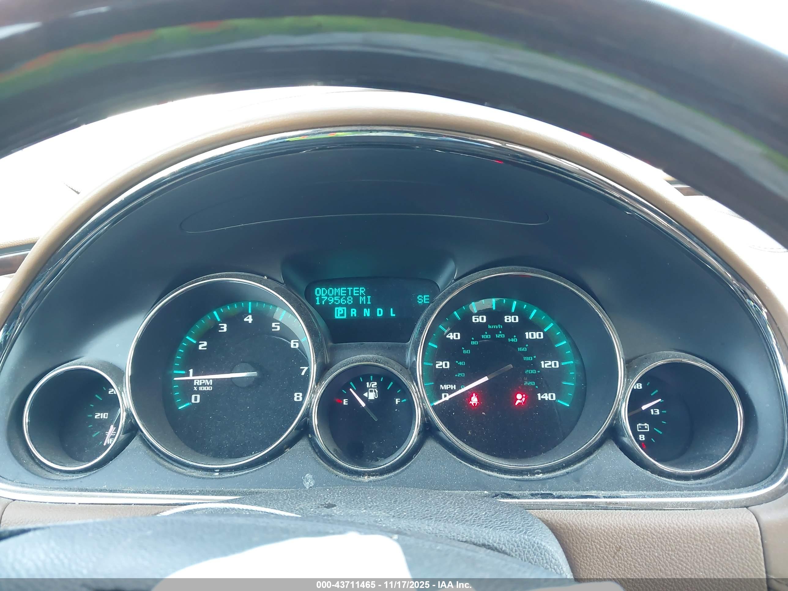 BUICK ENCLAVE image 7