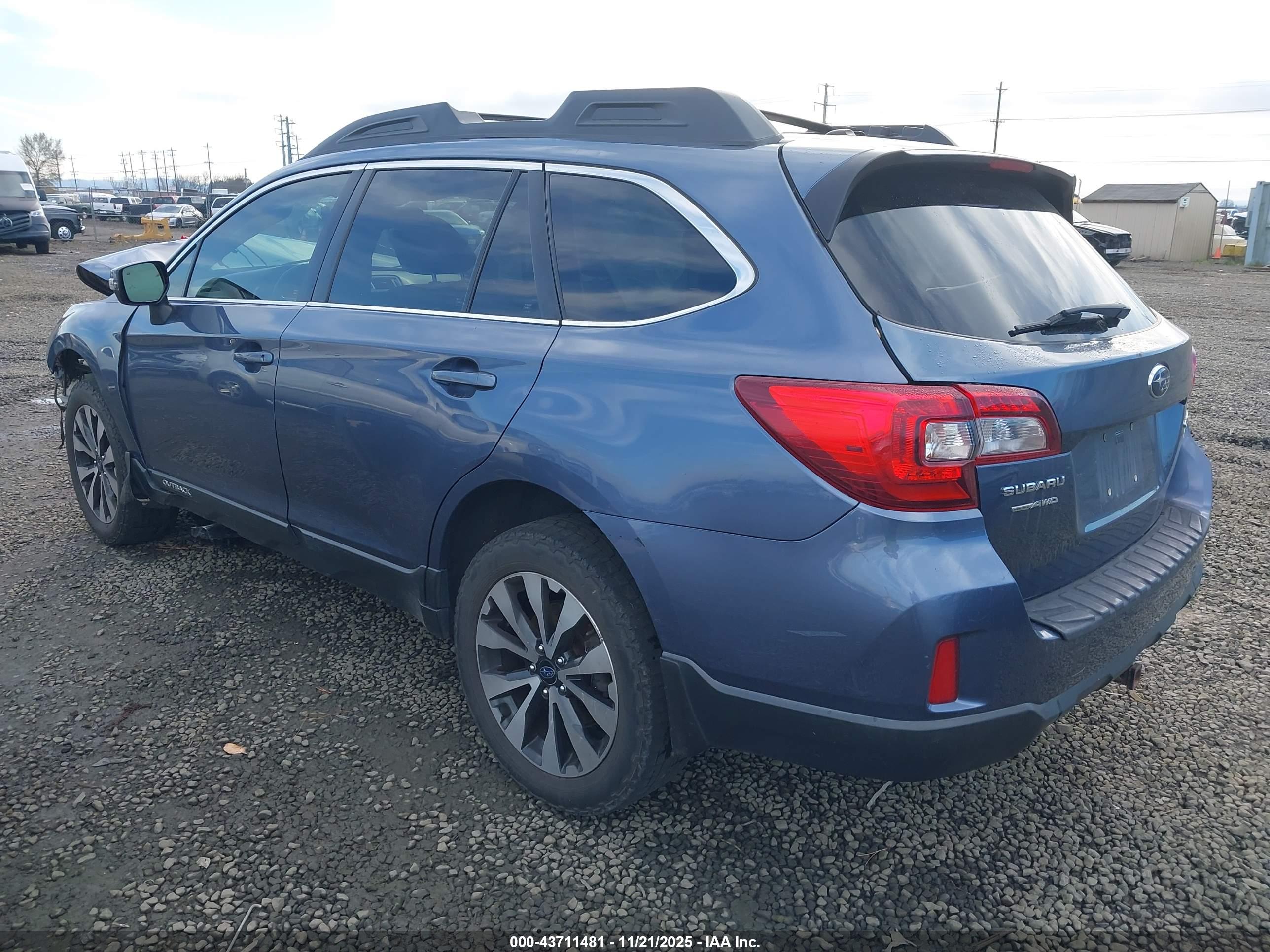 SUBARU OUTBACK image 3