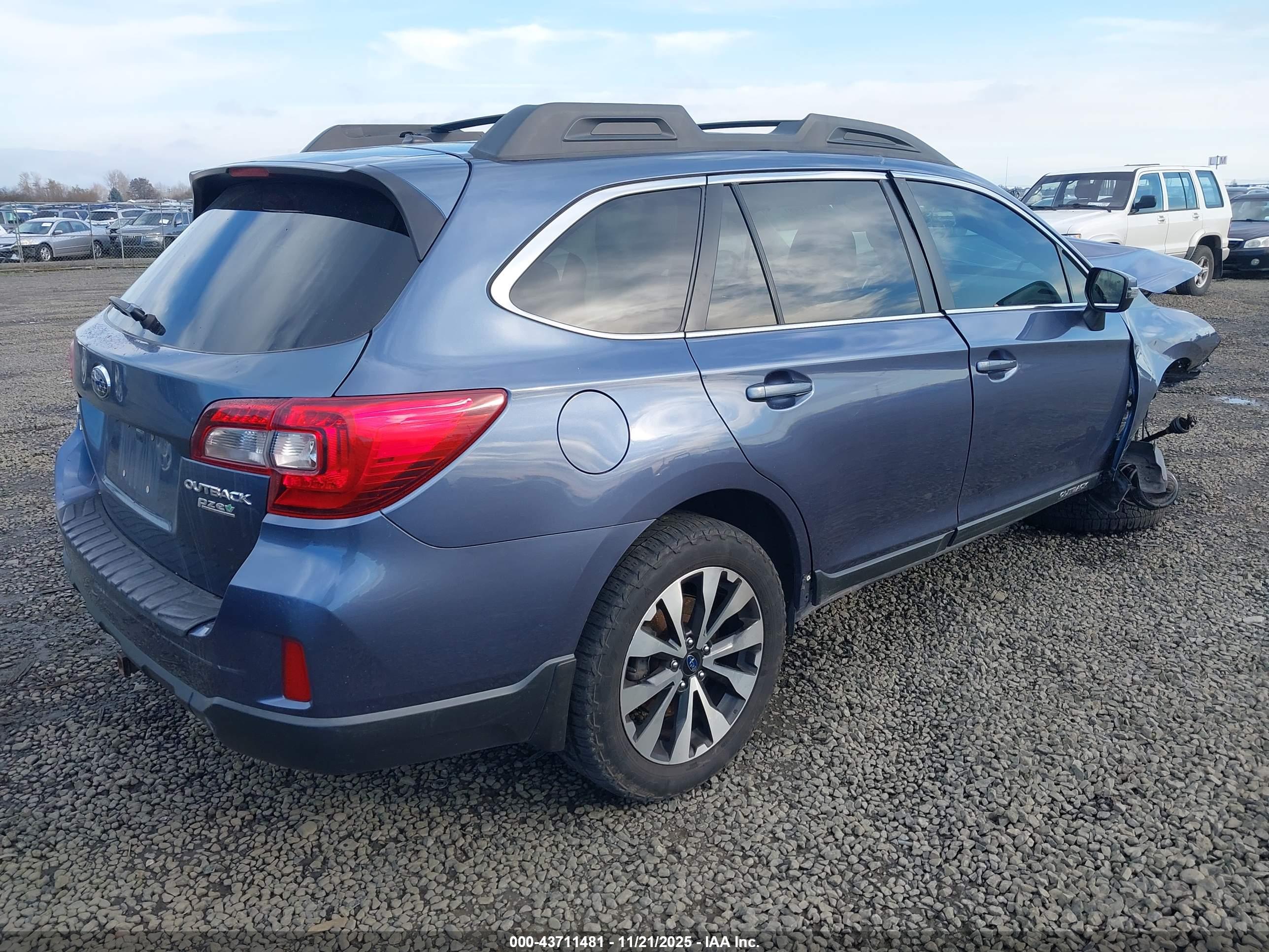 SUBARU OUTBACK image 4