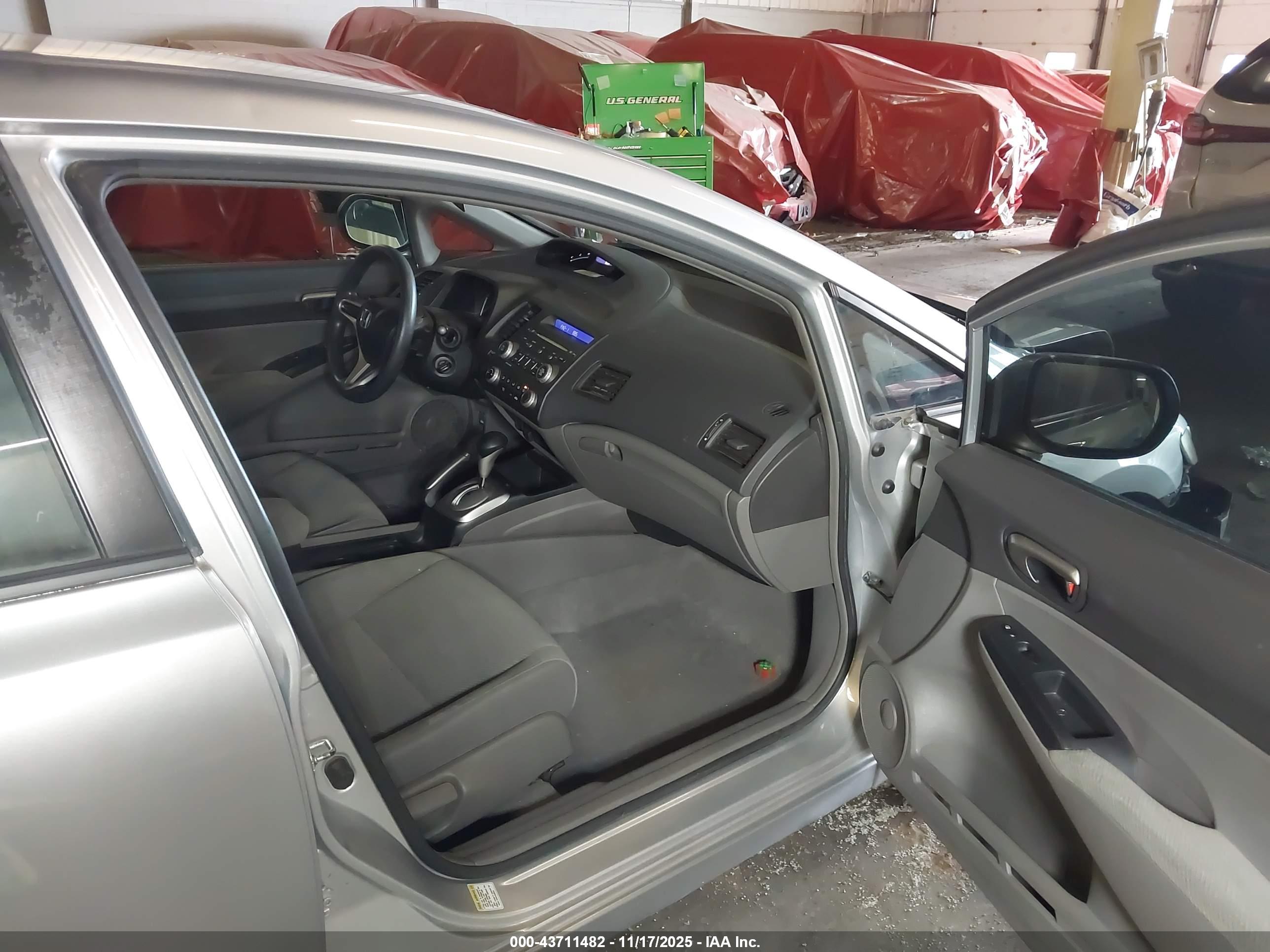 HONDA CIVIC image 5