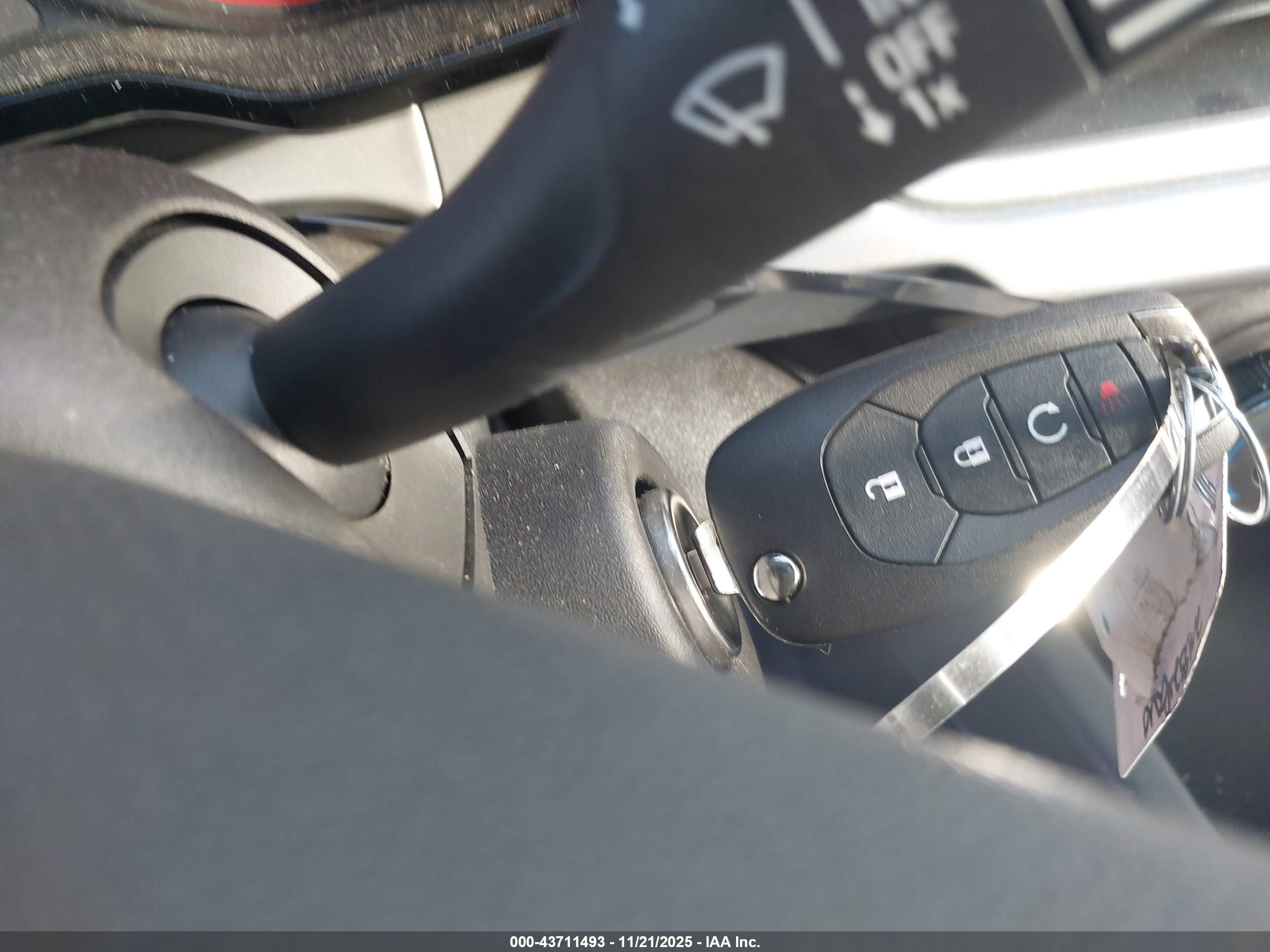 CHEVROLET TRAX image 11