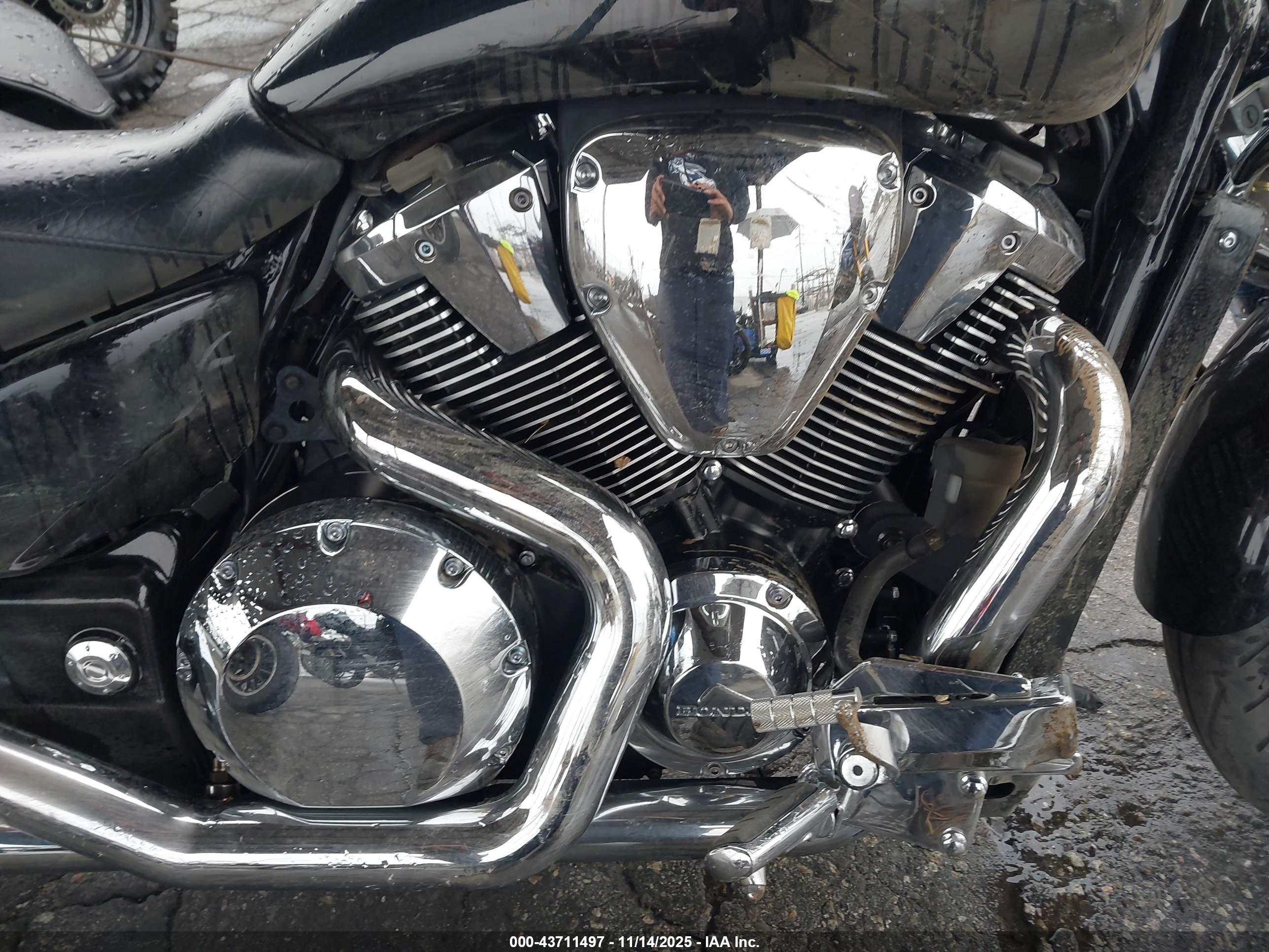 HONDA VTX1800 image 8