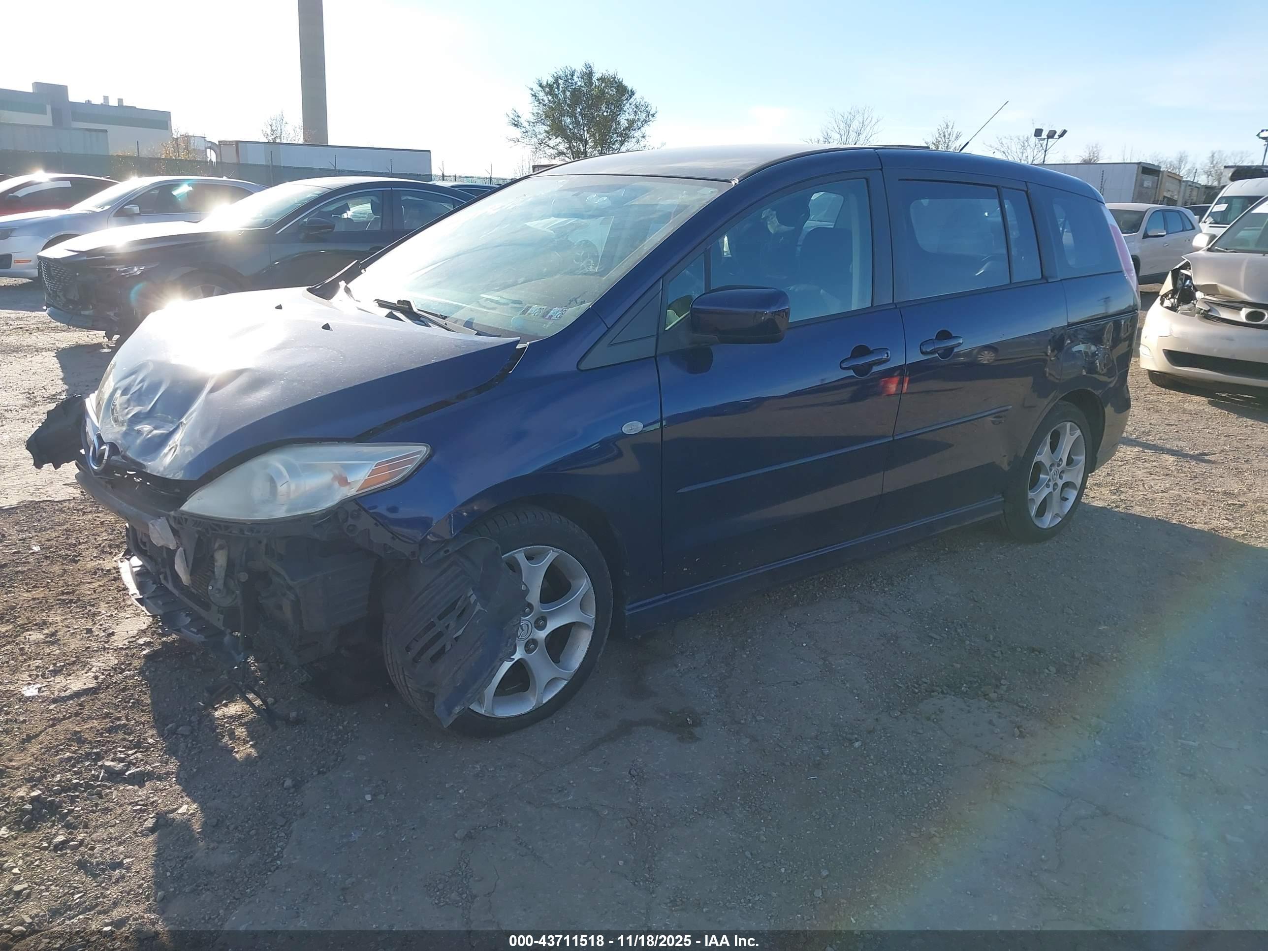 MAZDA MAZDA5 image 2