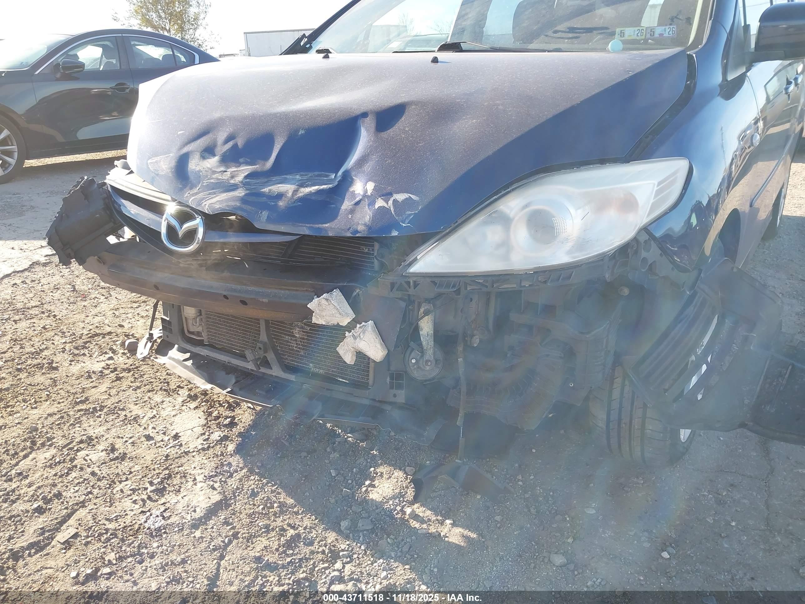 MAZDA MAZDA5 image 6