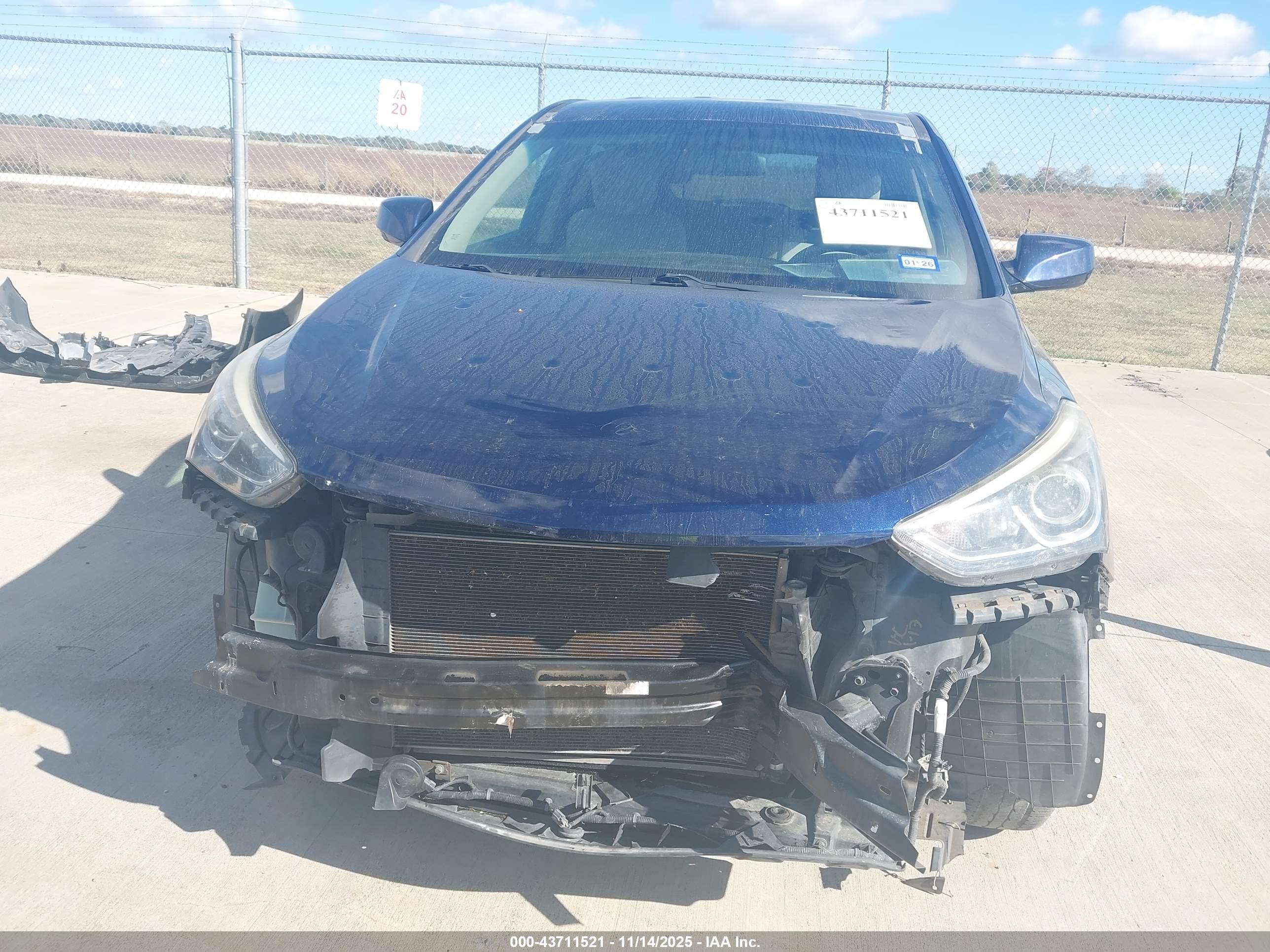 HYUNDAI SANTA image 6