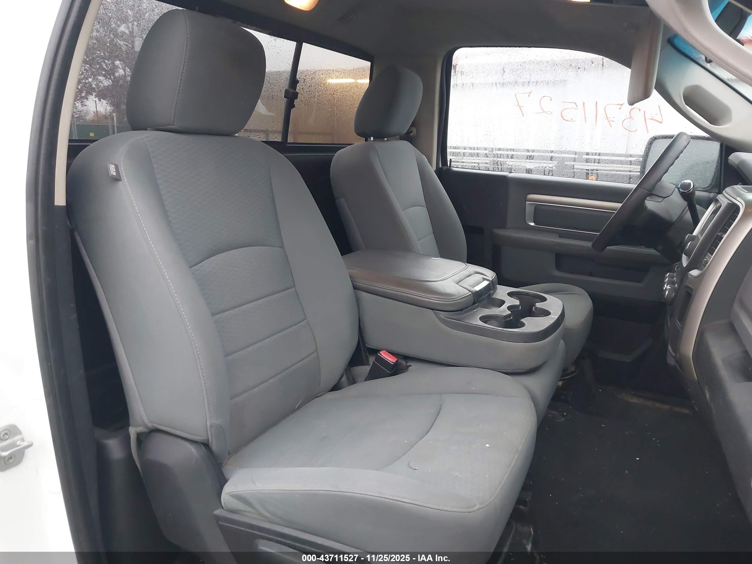 RAM 1500 image 8