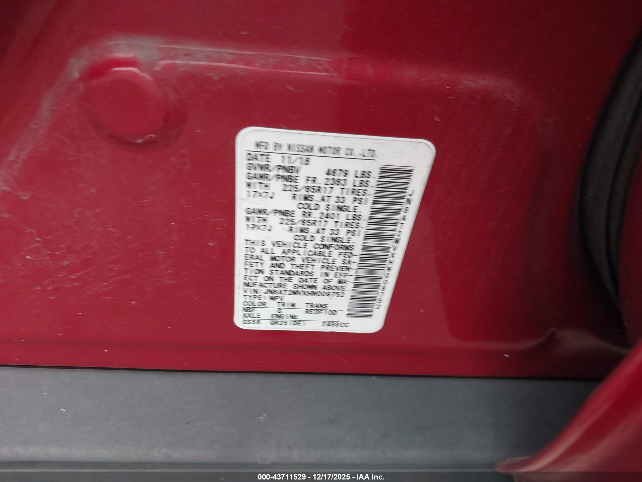 NISSAN ROGUE image 9