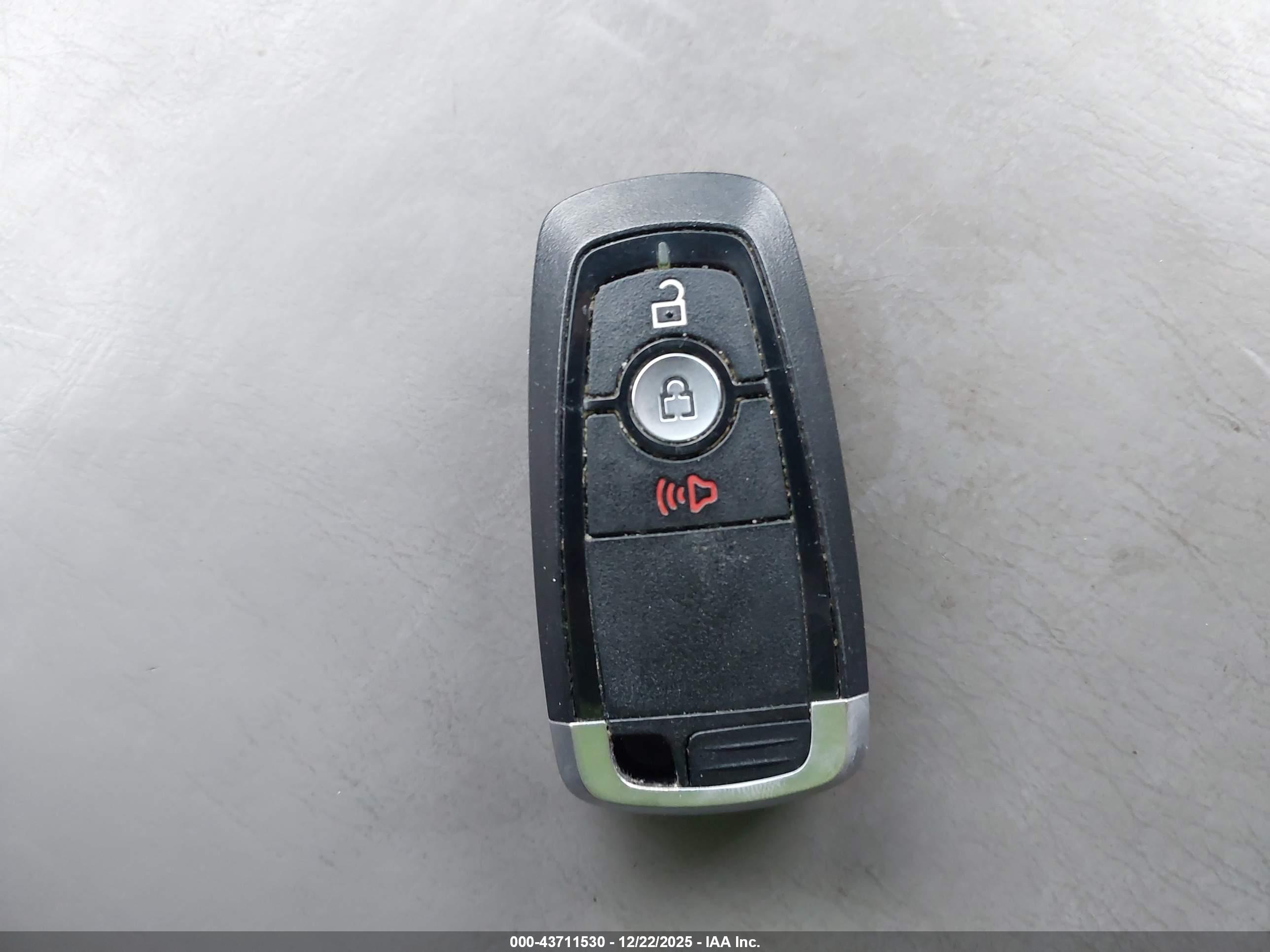 FORD ESCAPE image 11