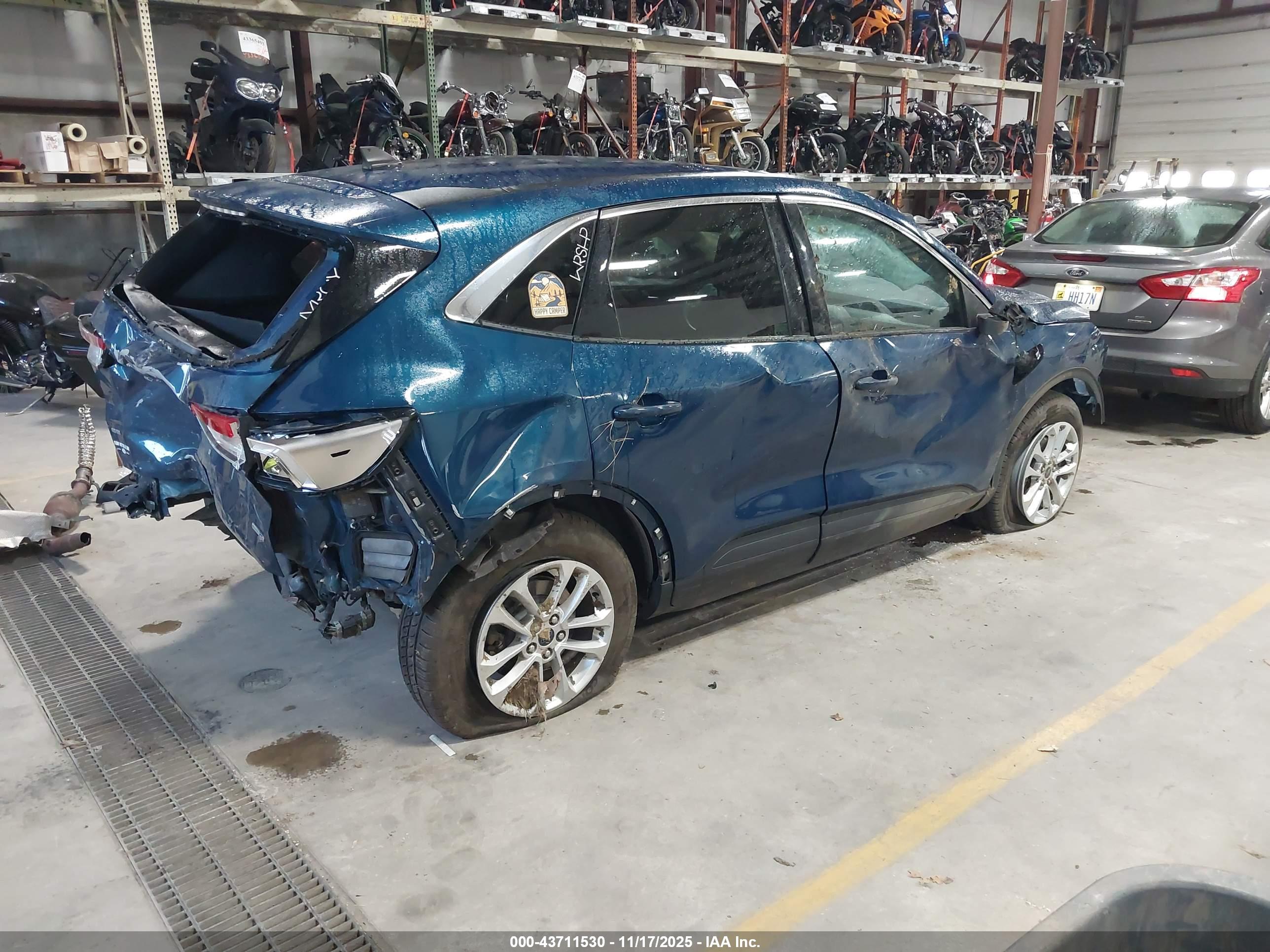 FORD ESCAPE image 4