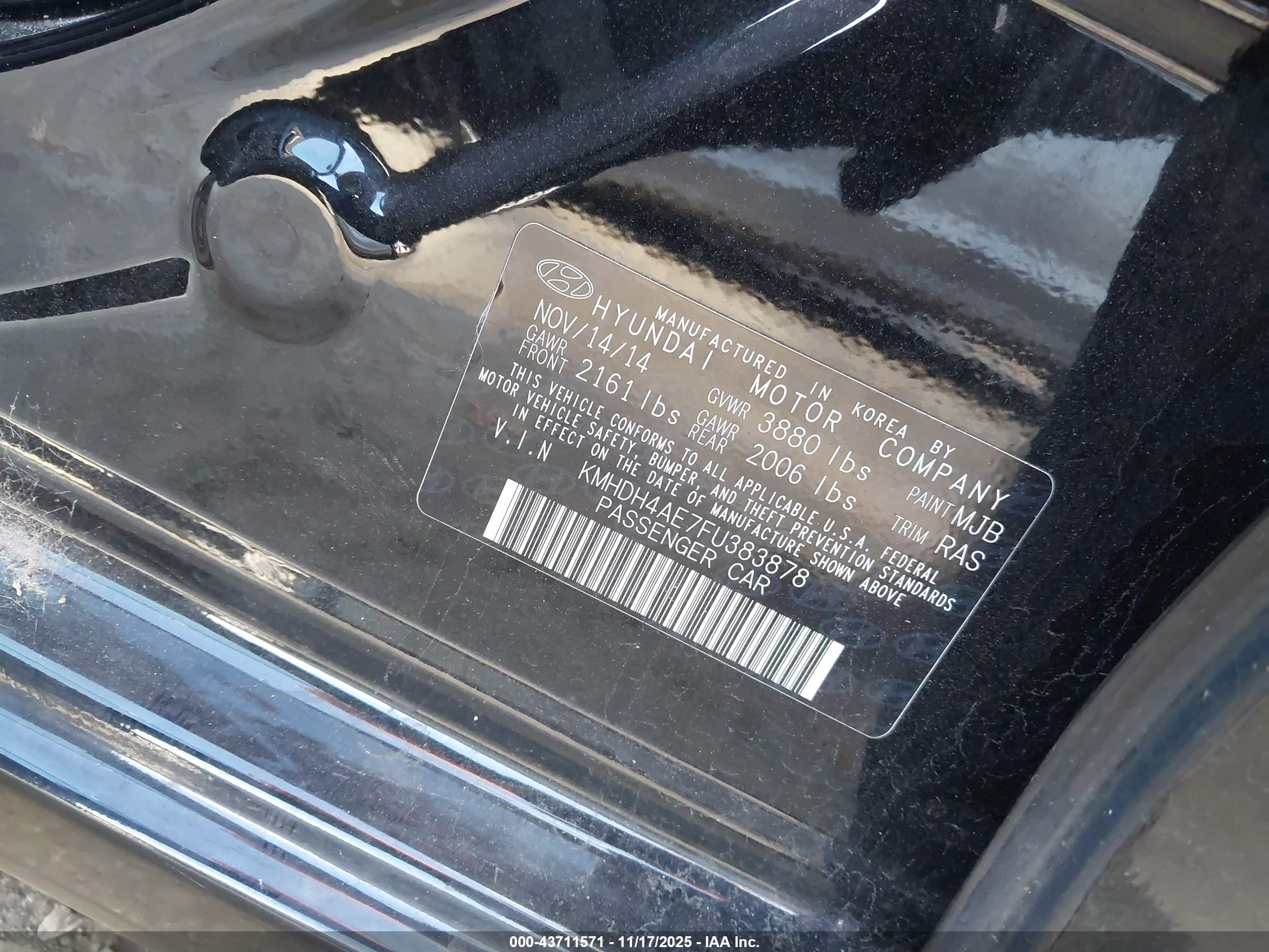 HYUNDAI ELANTRA image 9