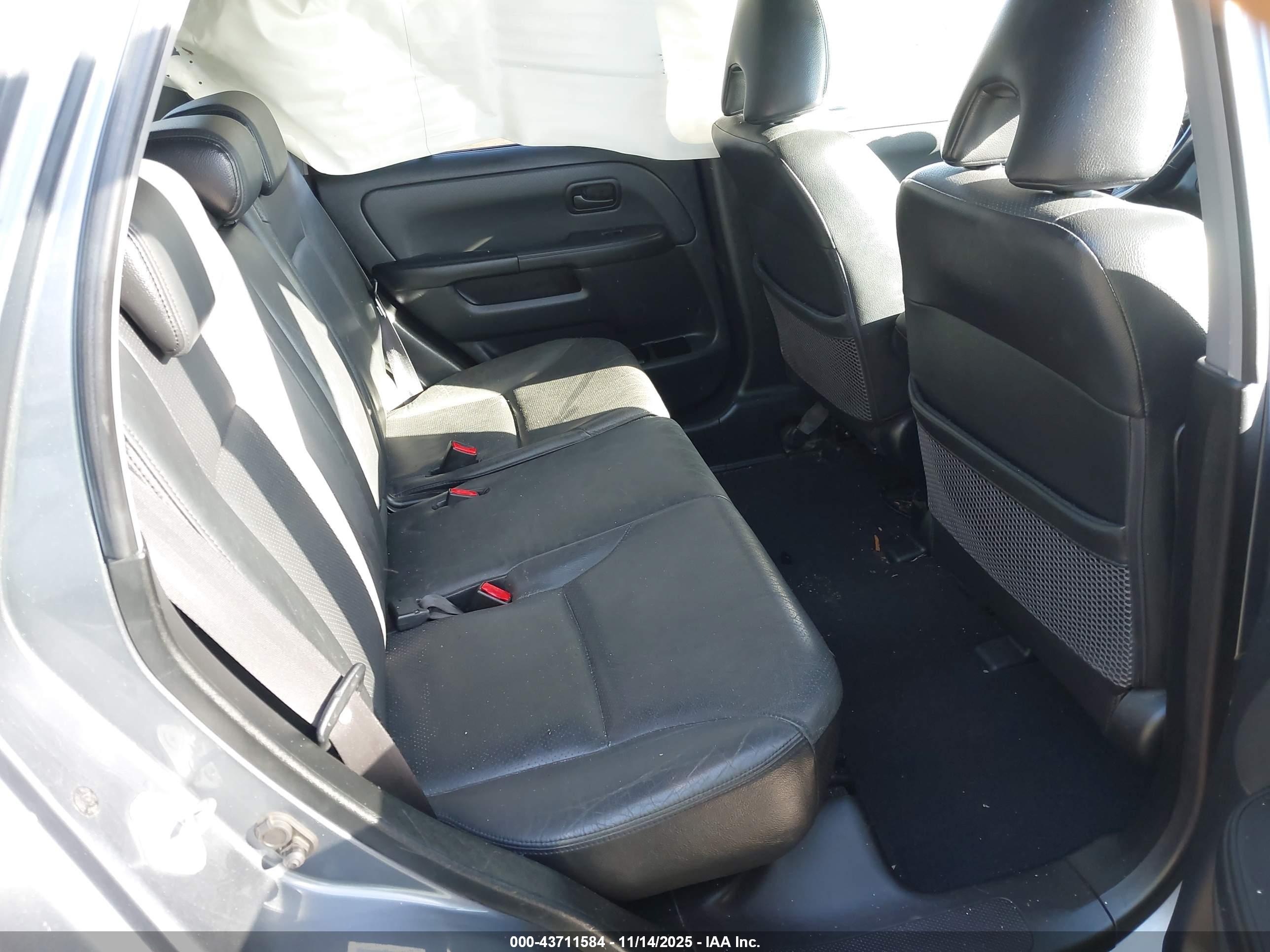 HONDA CR-V image 8