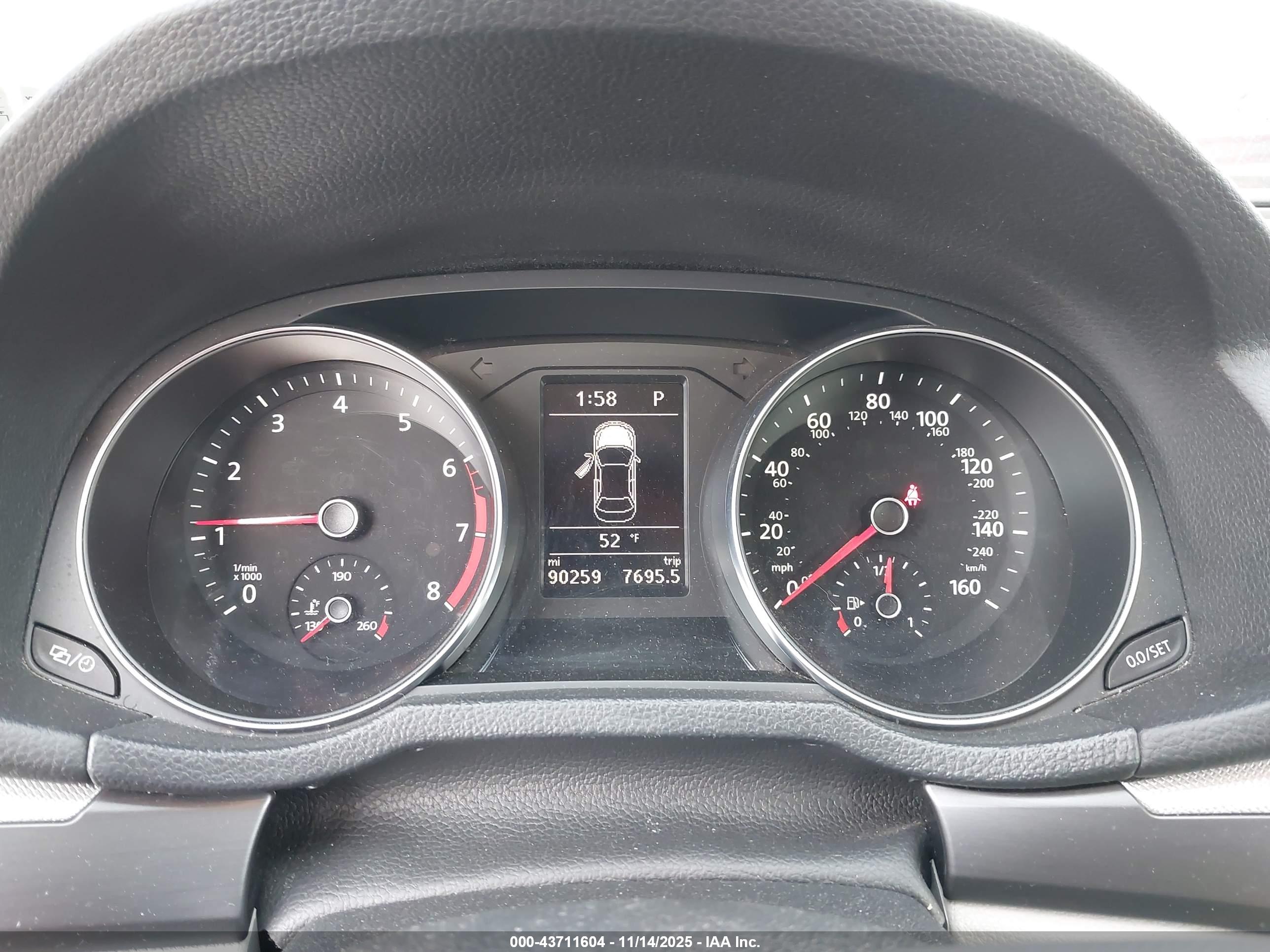 VOLKSWAGEN PASSAT image 7
