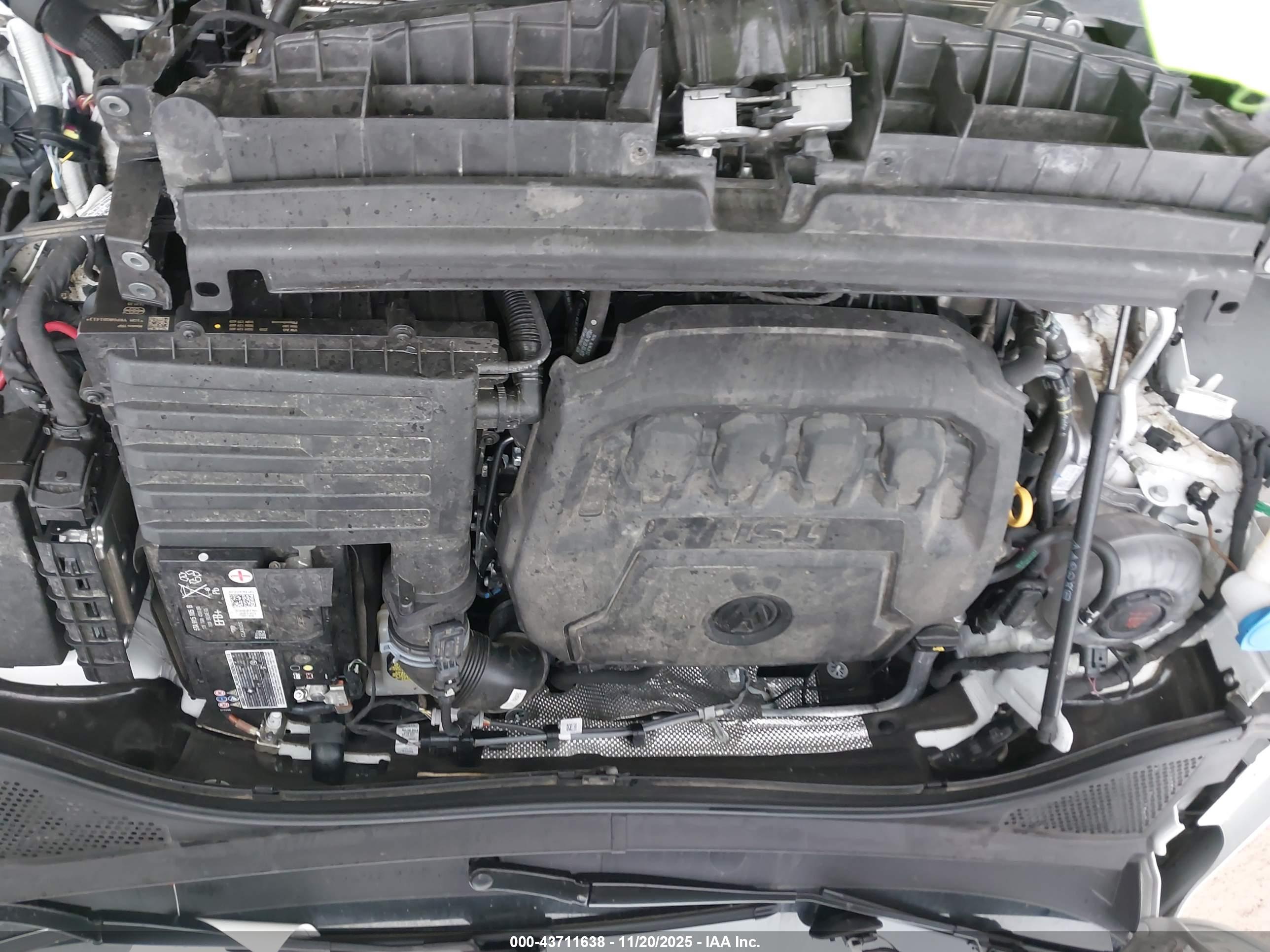 VOLKSWAGEN TIGUAN image 10