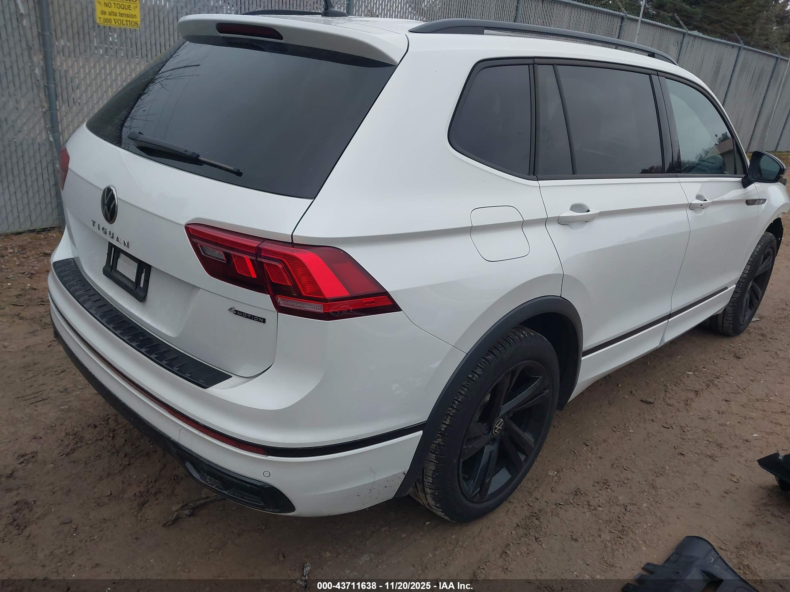 VOLKSWAGEN TIGUAN image 4