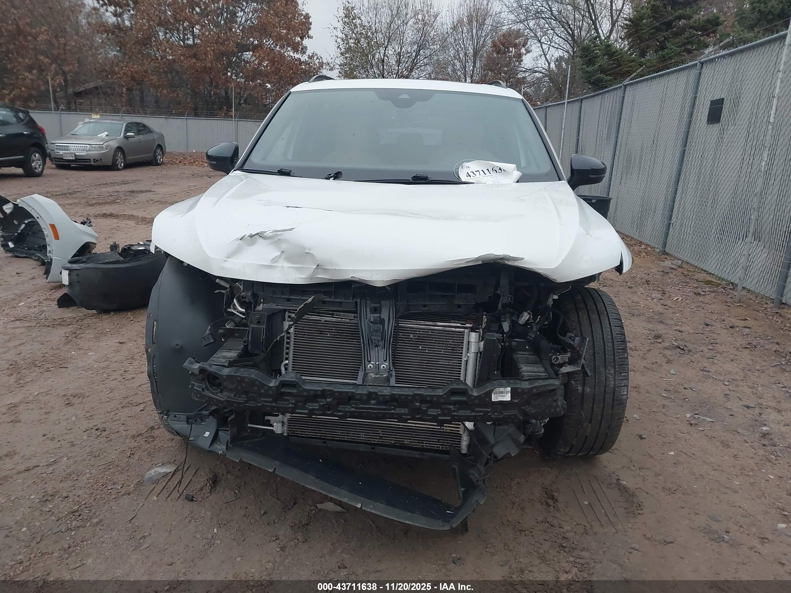 VOLKSWAGEN TIGUAN image 6
