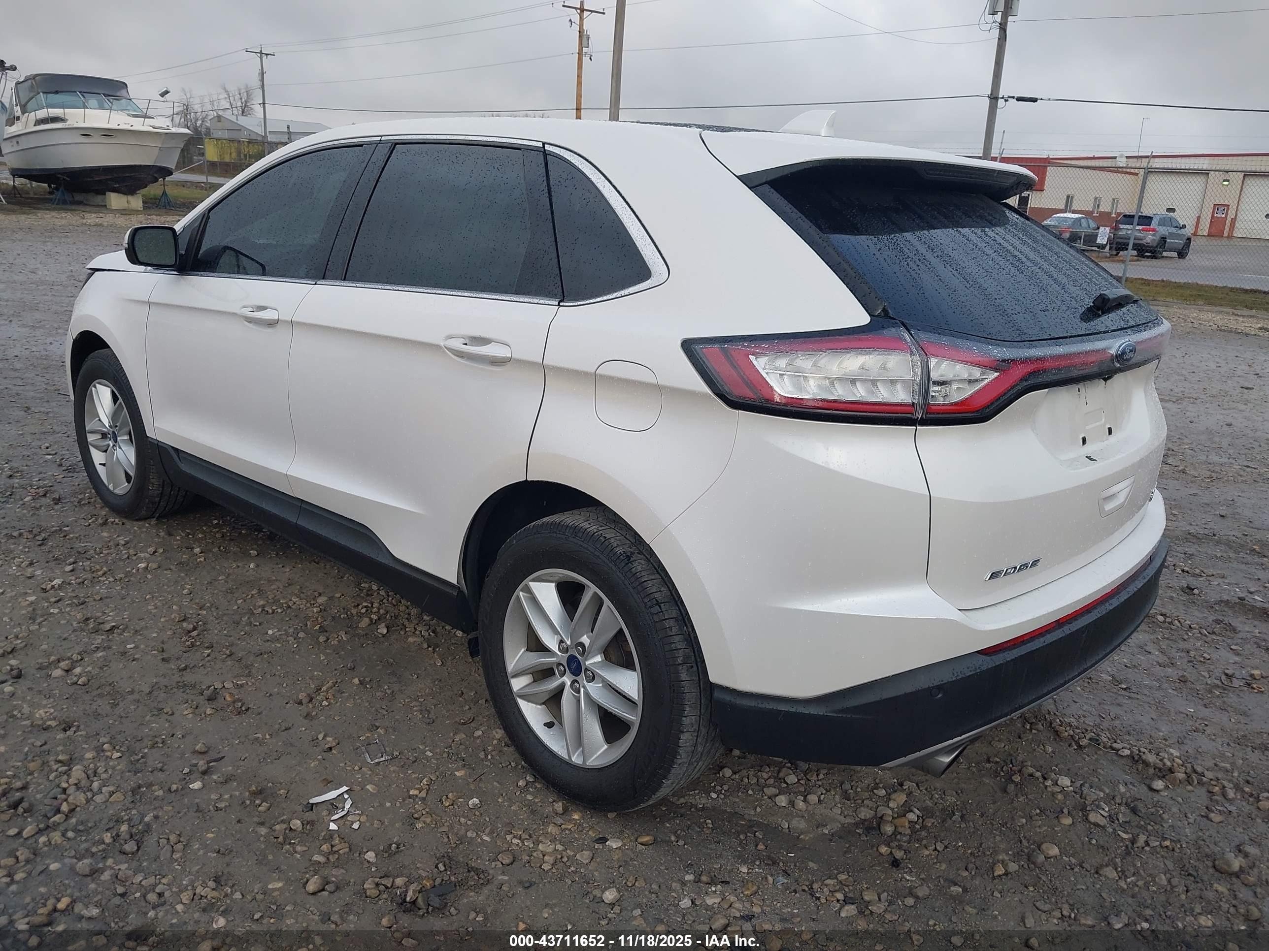 FORD EDGE image 3