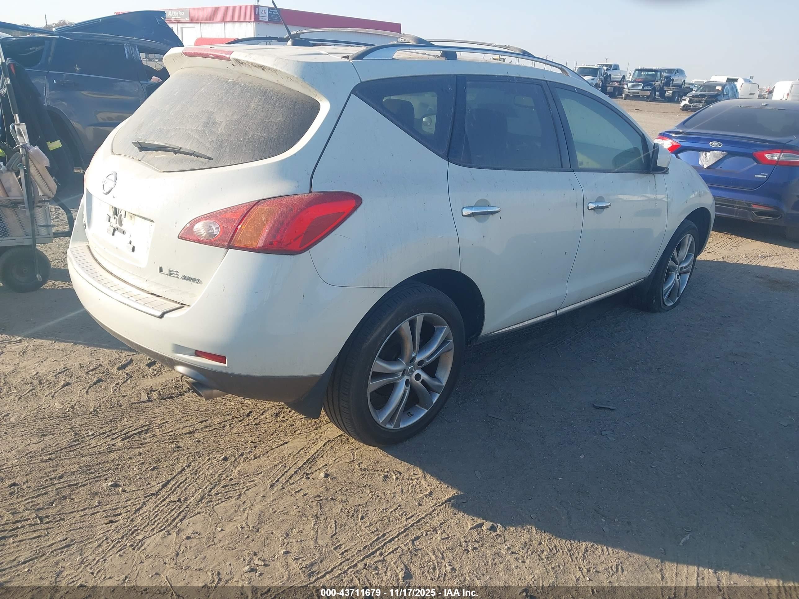 NISSAN MURANO image 4