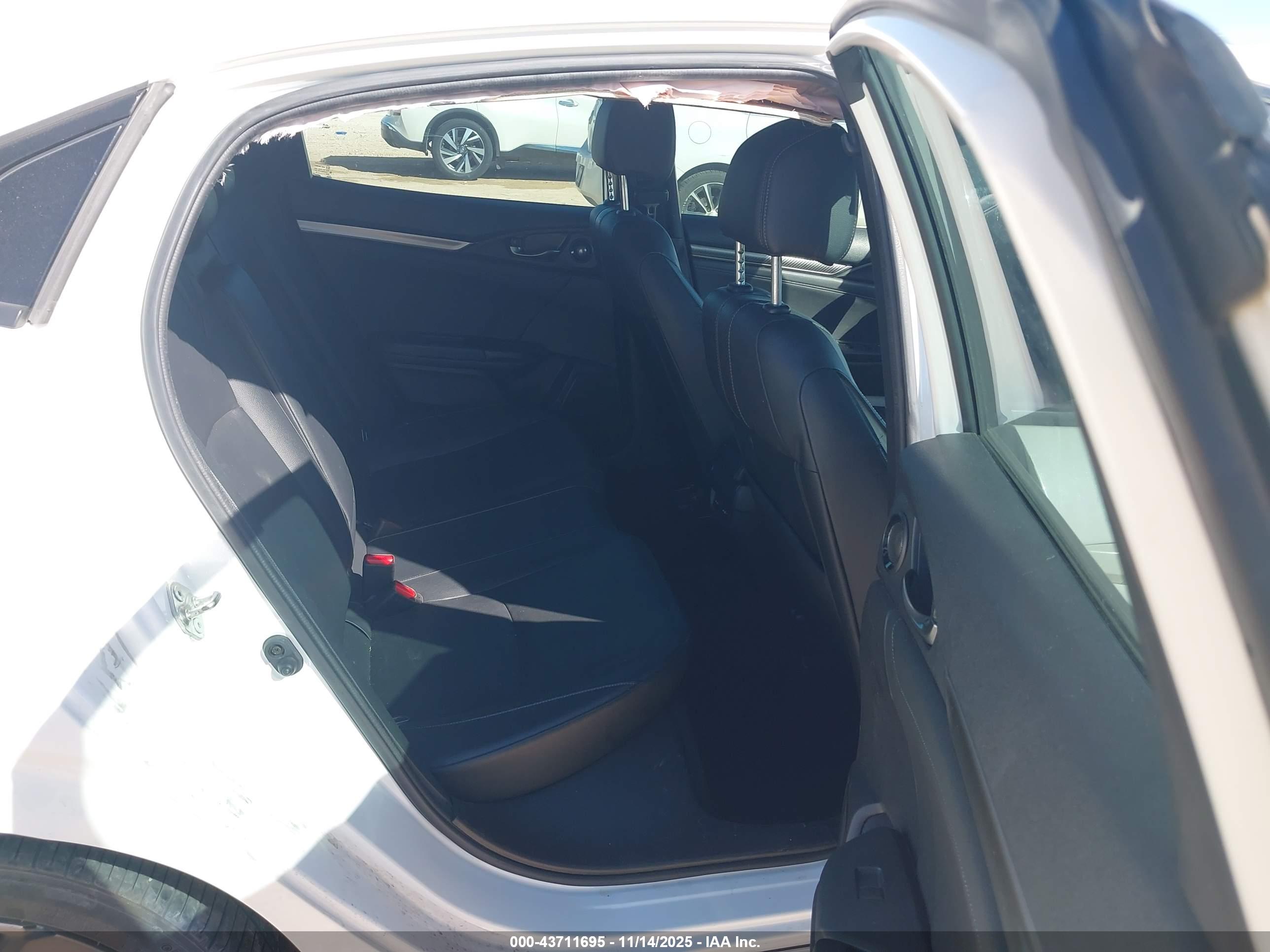 HONDA CIVIC image 8