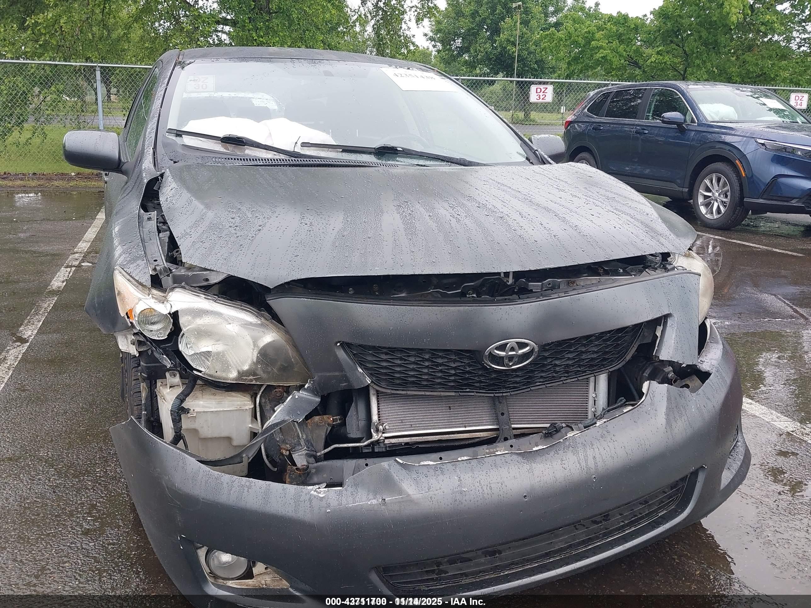 TOYOTA COROLLA image 6