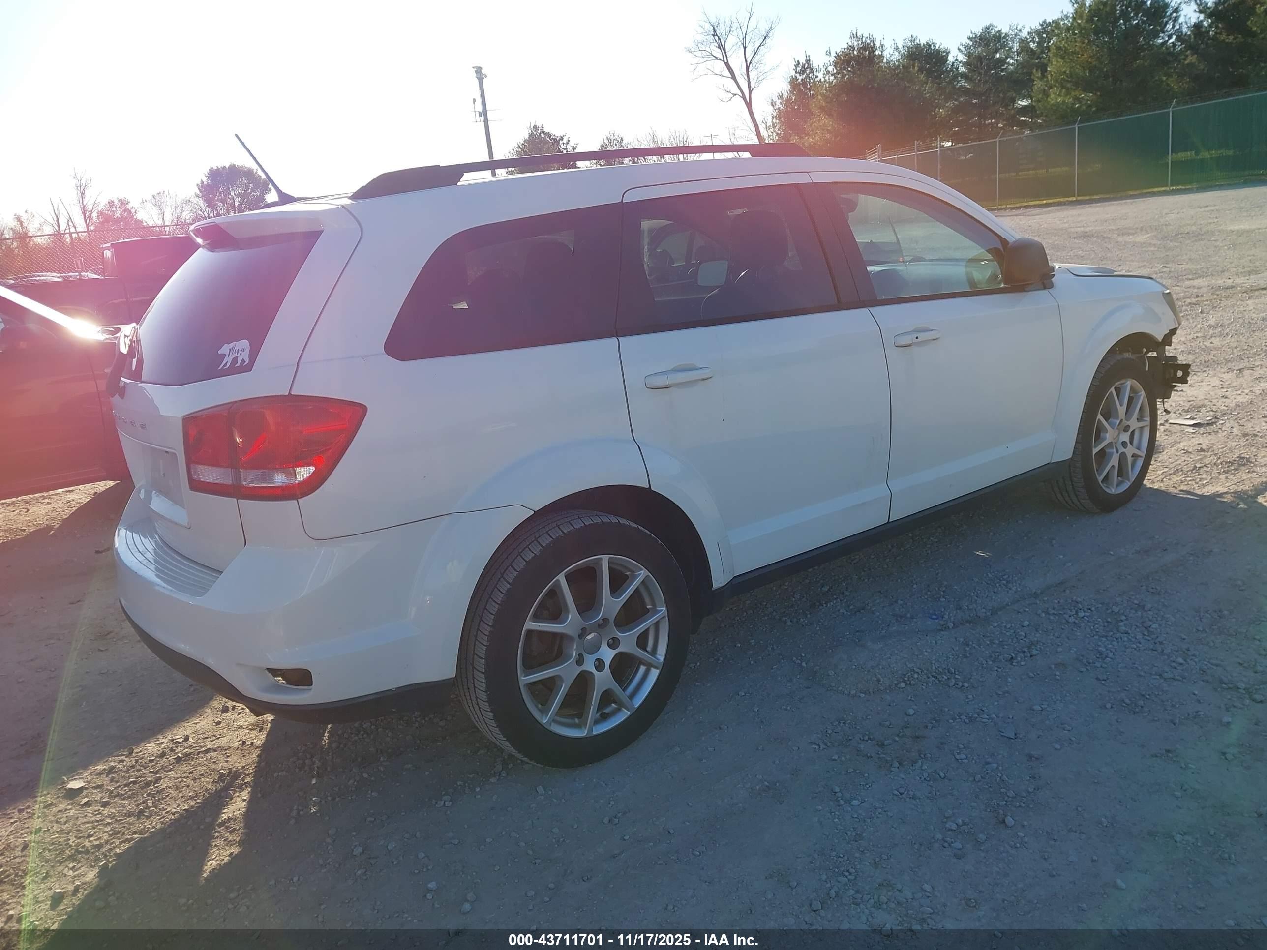 DODGE JOURNEY image 4