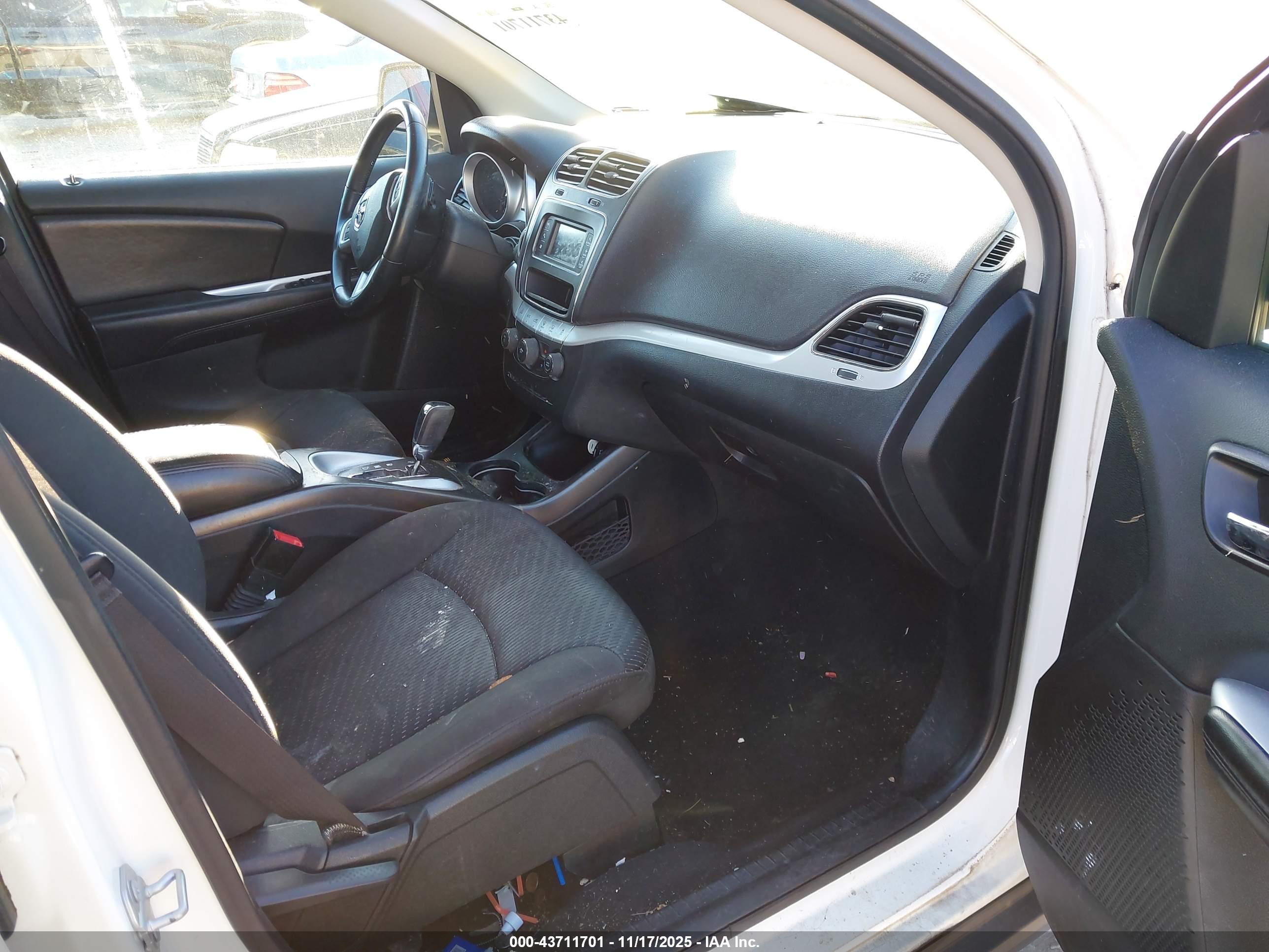 DODGE JOURNEY image 5